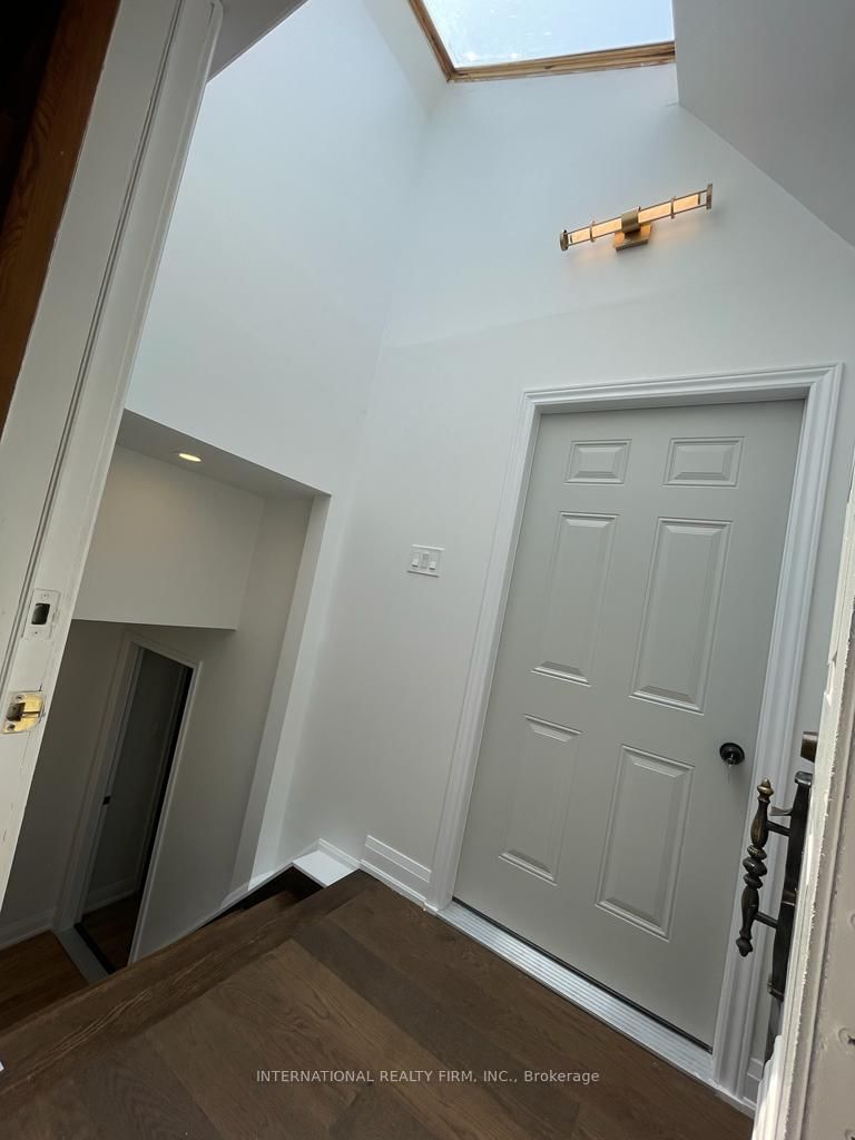Basement unit-53 Oakridge Drive, Toronto, ON