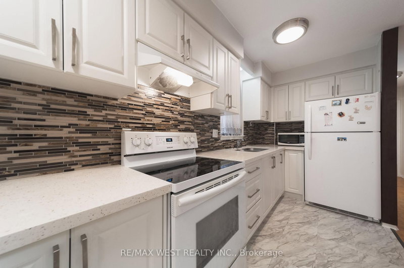 1-202 - 50 Old Kingston Road
