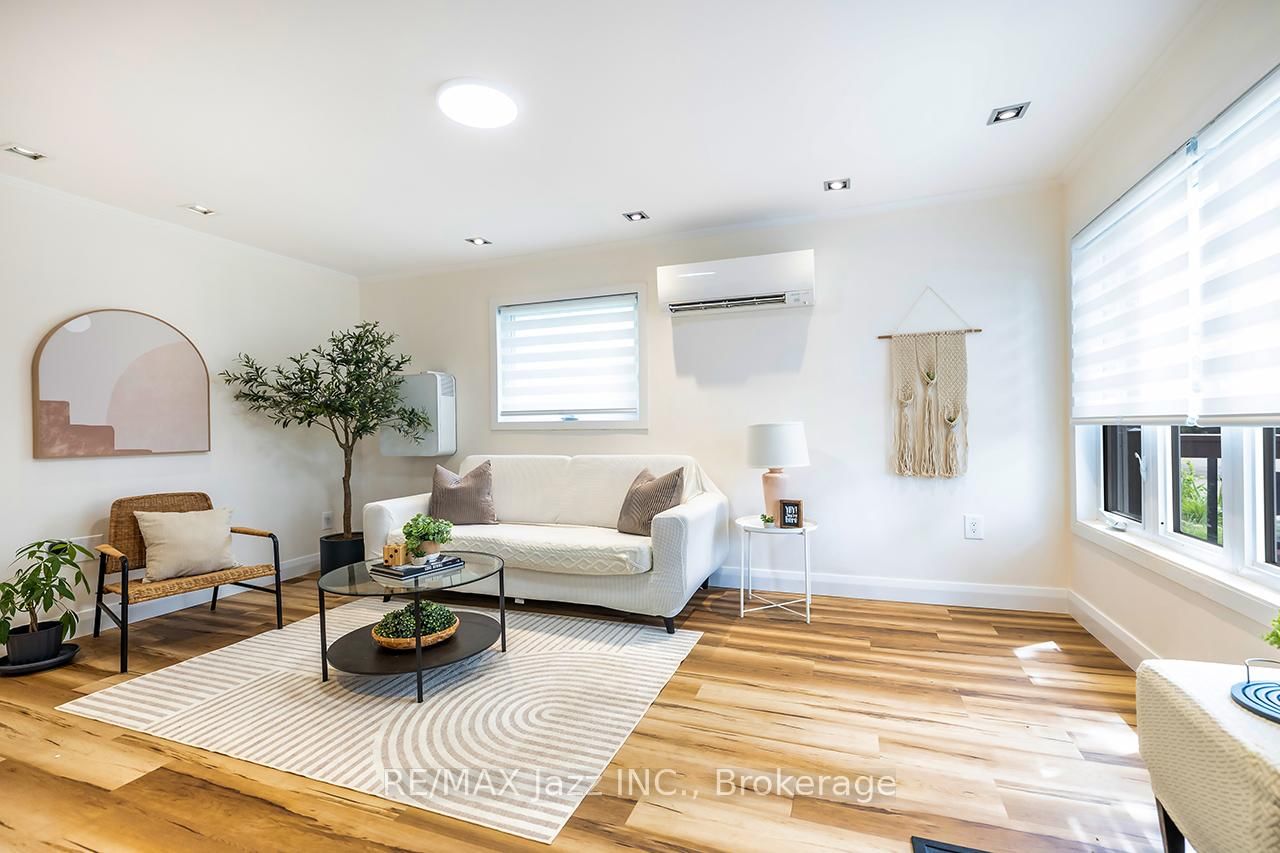 4 Maple Street • Ajax, ON photo 5