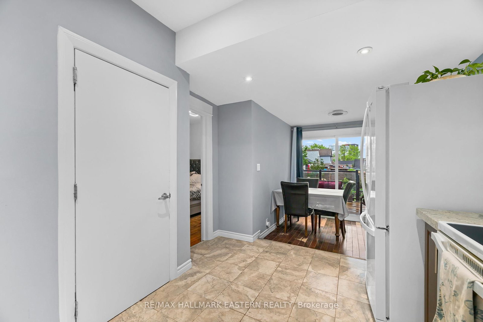 87 Craiglee Drive • Toronto, ON photo 14