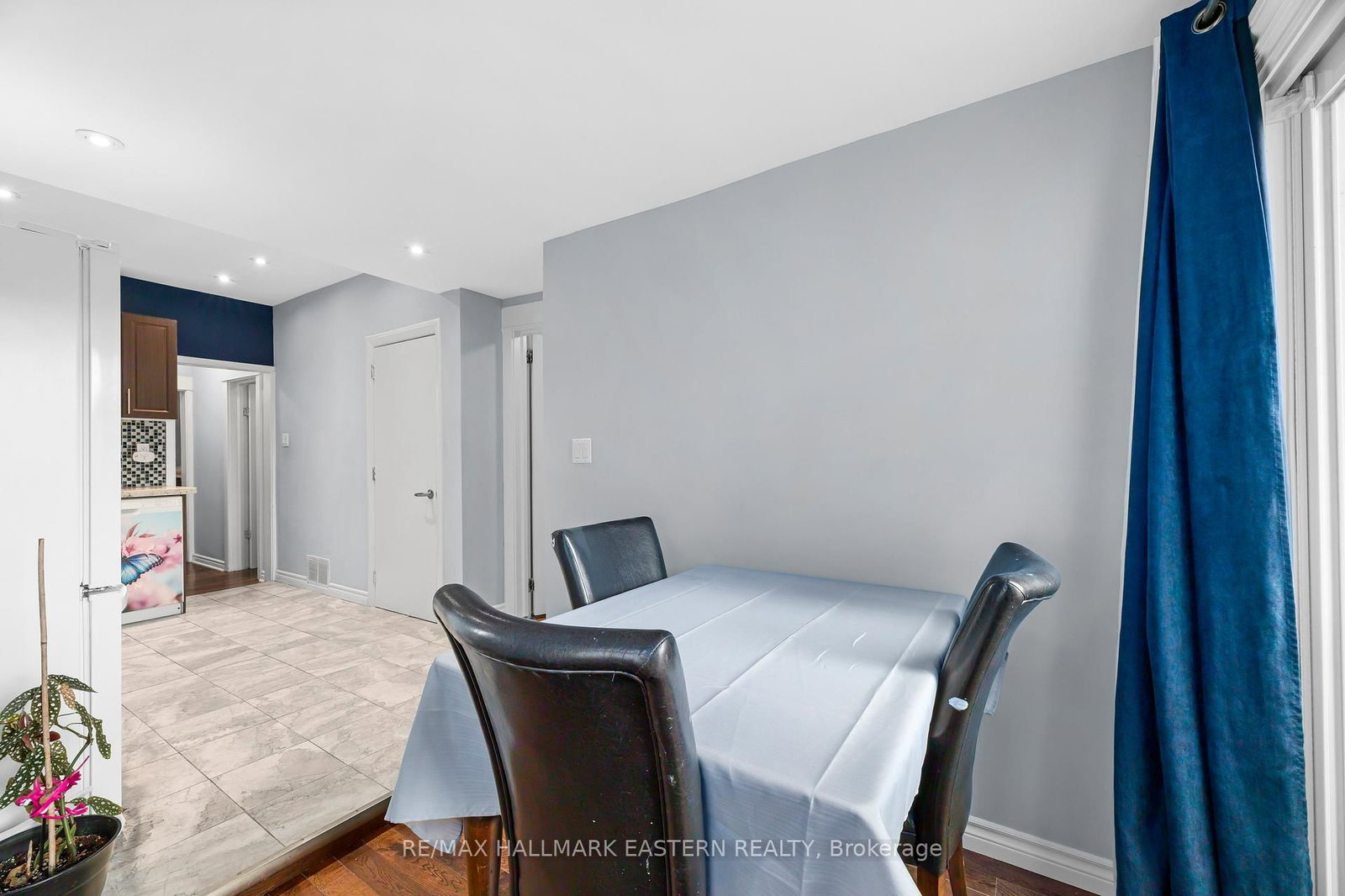 87 Craiglee Drive • Toronto, ON photo 15