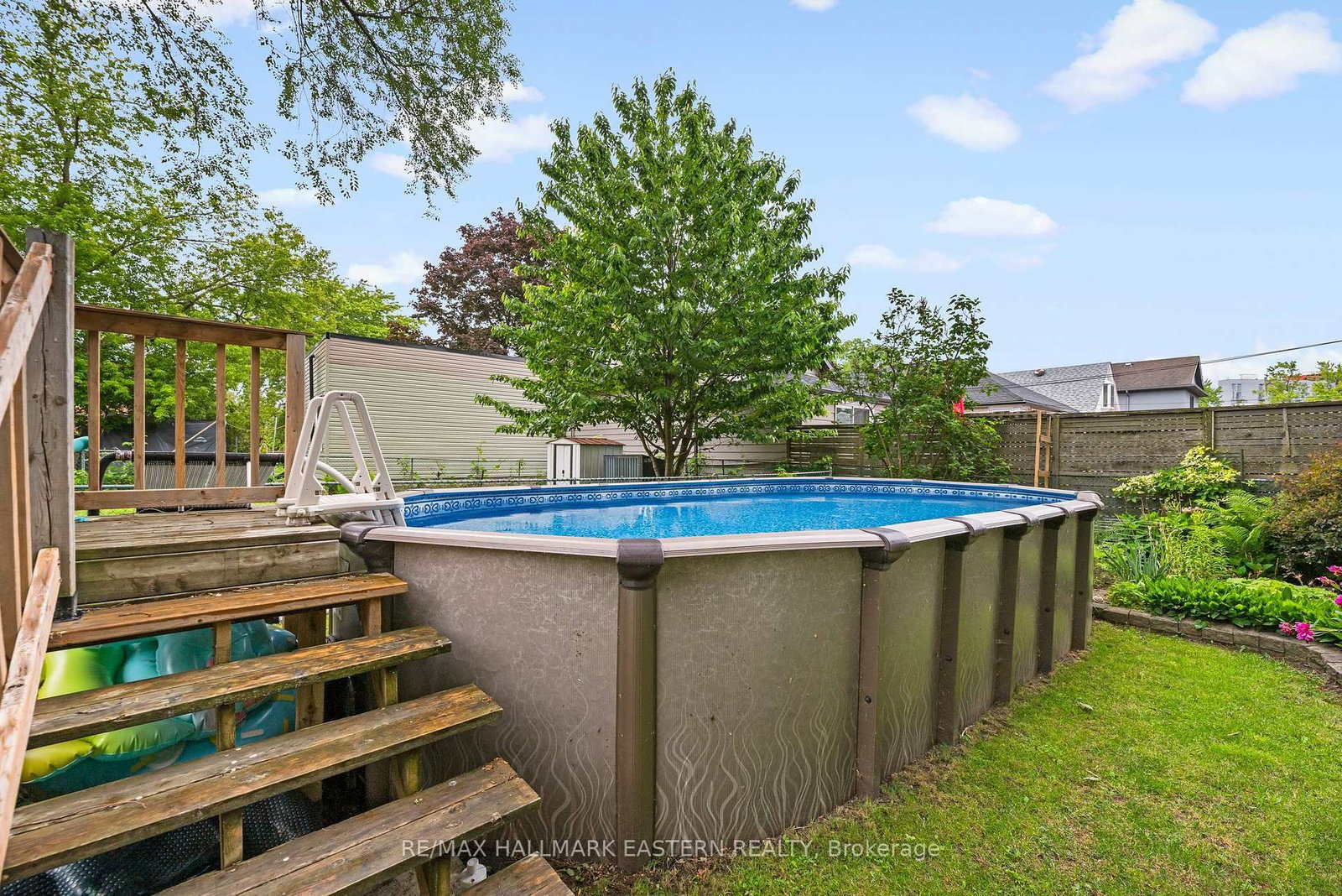 87 Craiglee Drive • Toronto, ON photo 33