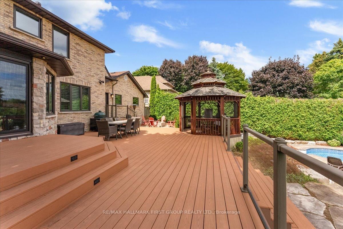 465 Rougemount Drive • Pickering, ON photo 37