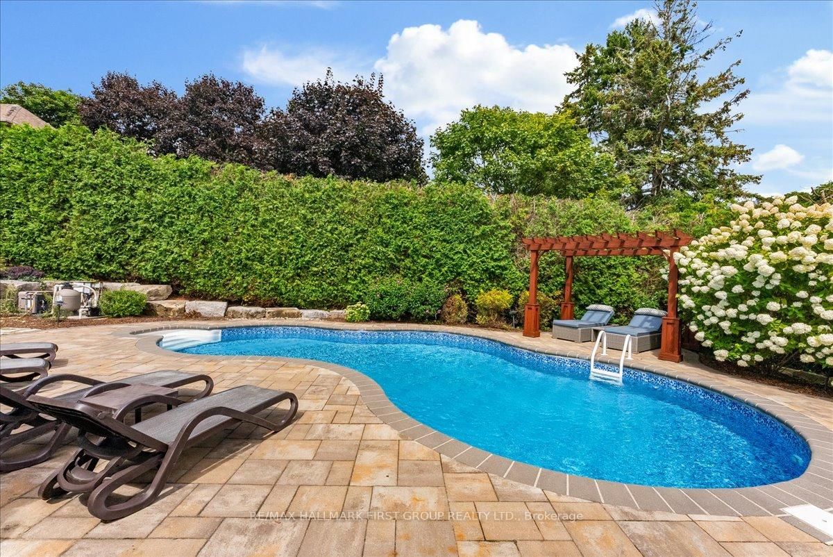 465 Rougemount Drive • Pickering, ON photo 42