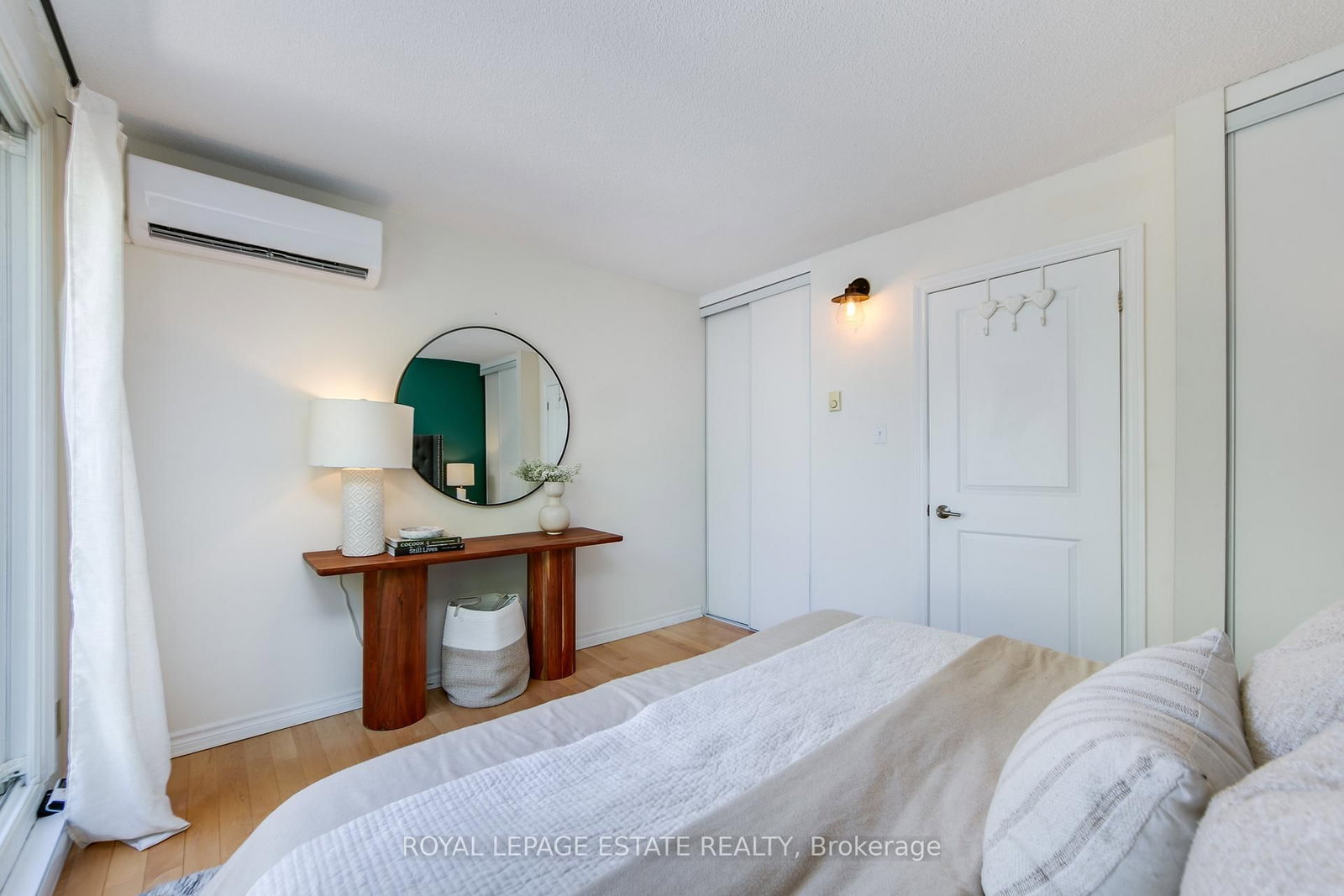 1209 E Queen Street • #72 • Toronto, ON photo 17