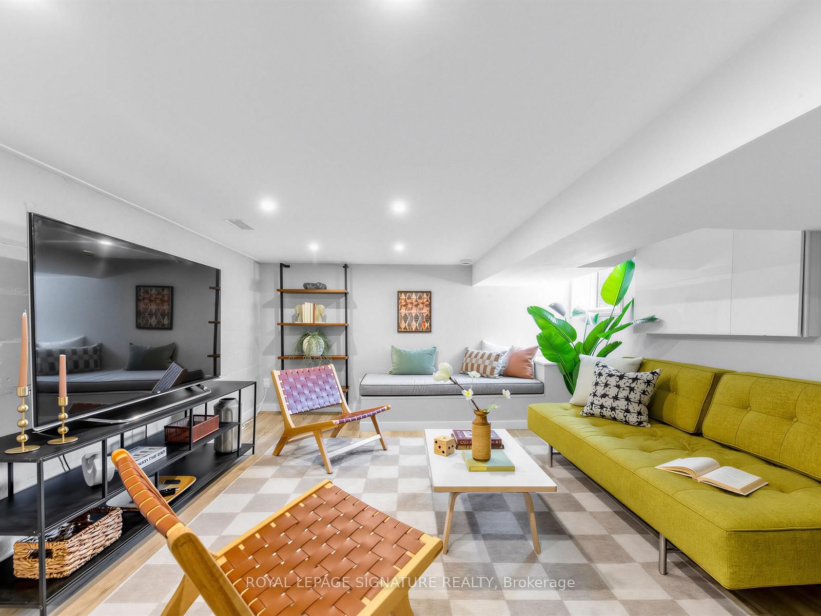122 Donlands Avenue • Toronto, ON photo 27