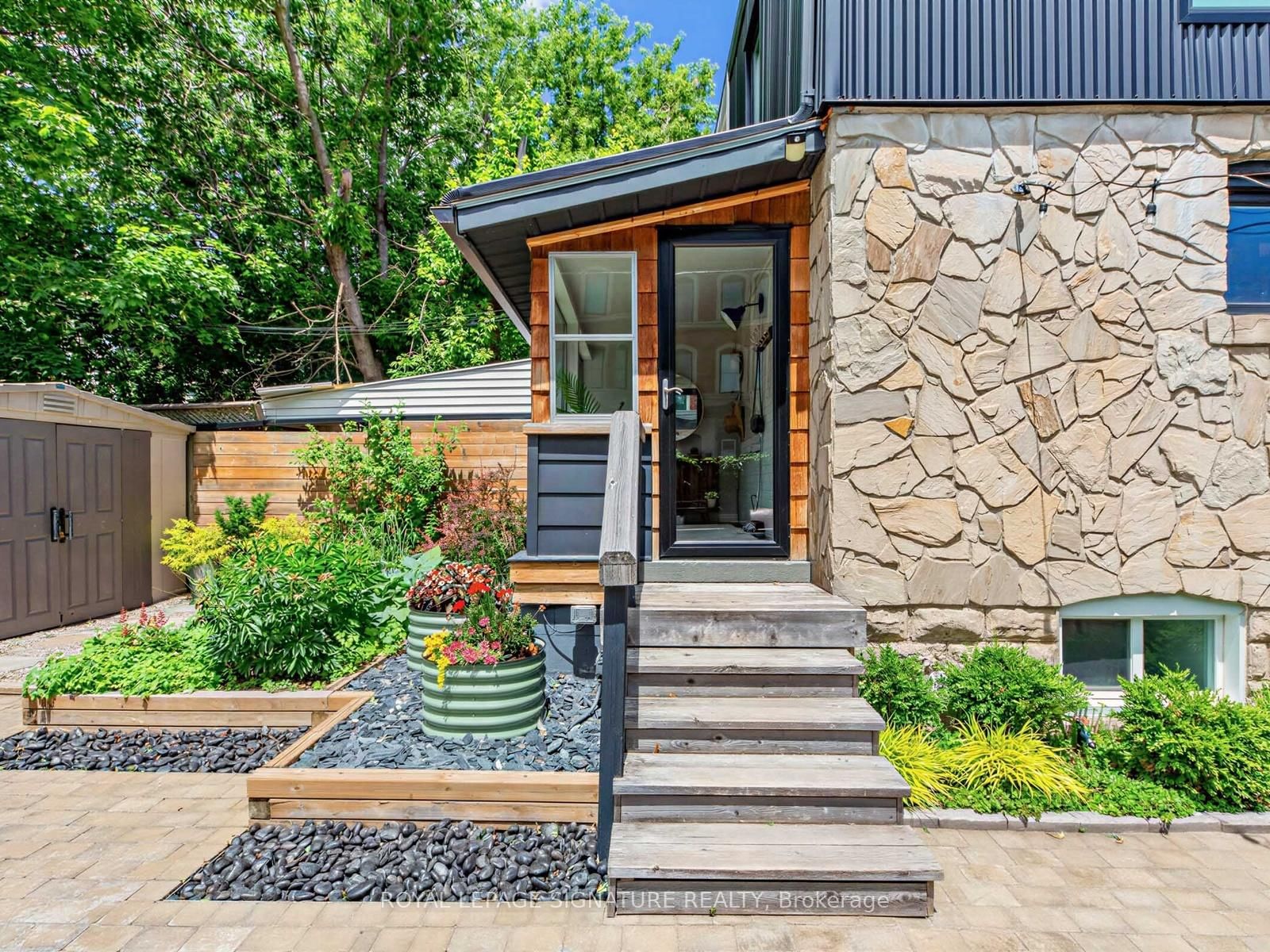 122 Donlands Avenue • Toronto, ON photo 33