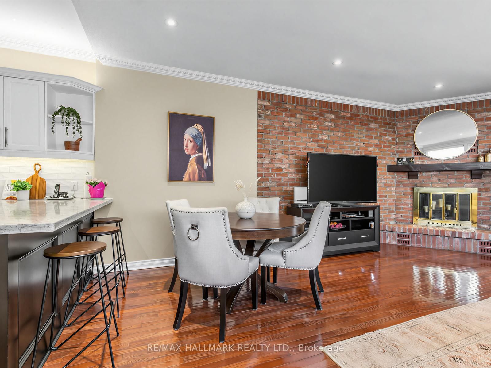 239 Torrens Avenue • Toronto, ON photo 11