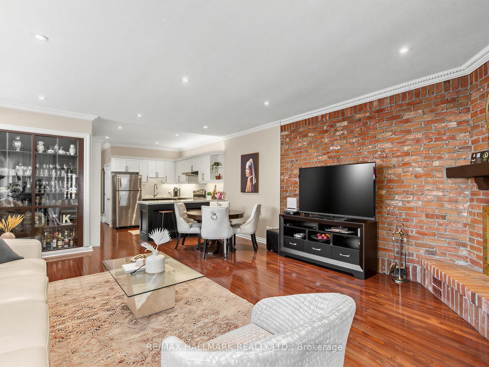 239 Torrens Avenue • Toronto, ON photo 15