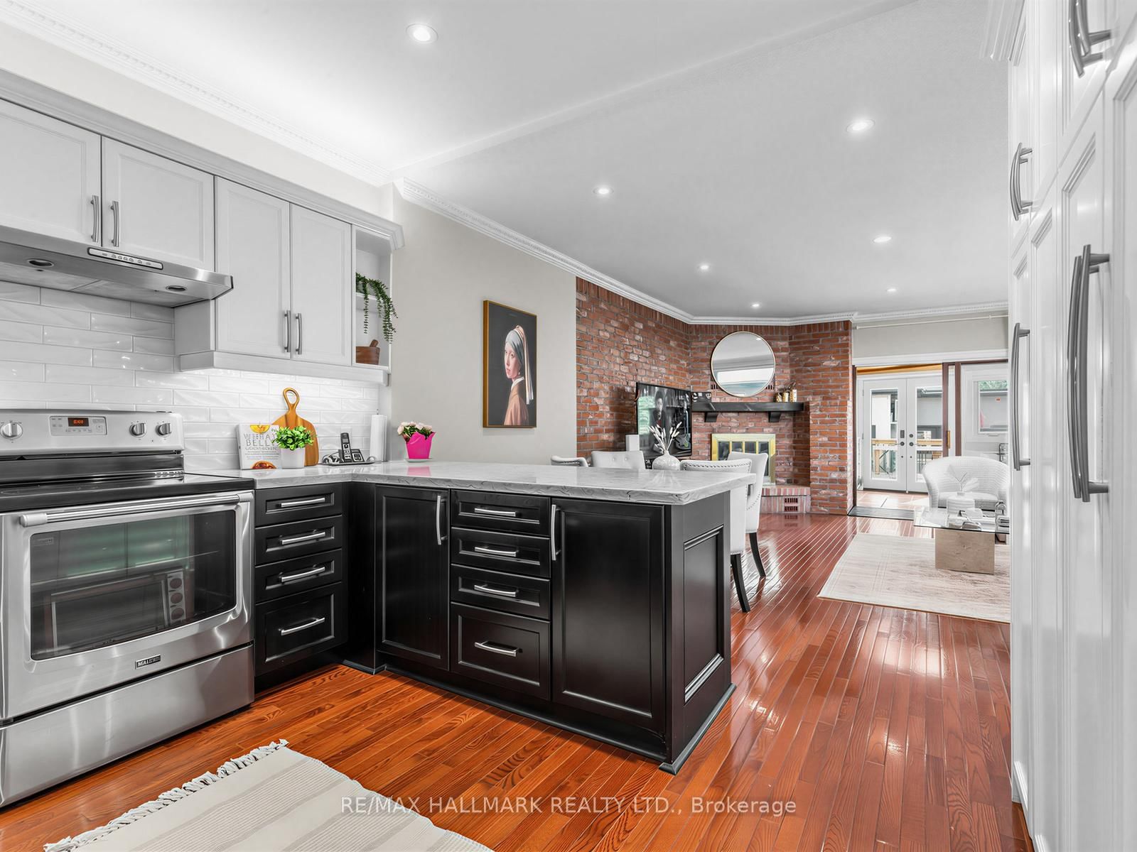 239 Torrens Avenue • Toronto, ON photo 9