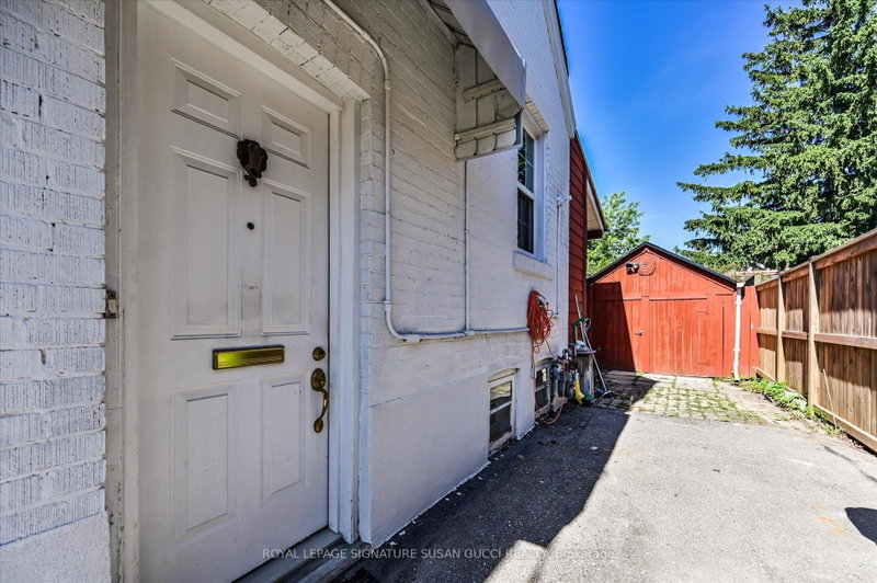 33 Plaxton Drive