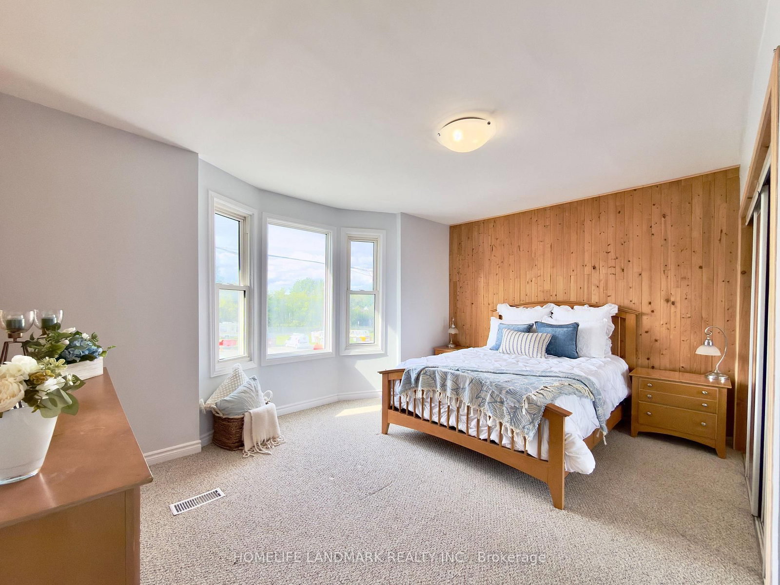 67 Banting Avenue • Oshawa, ON photo 15