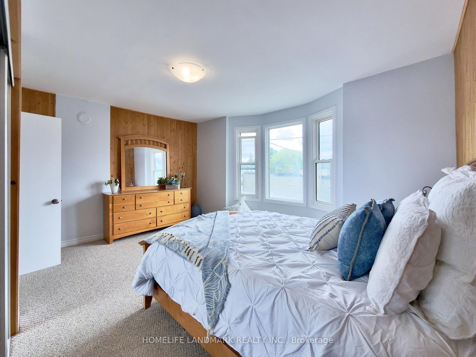 67 Banting Avenue • Oshawa, ON photo 16