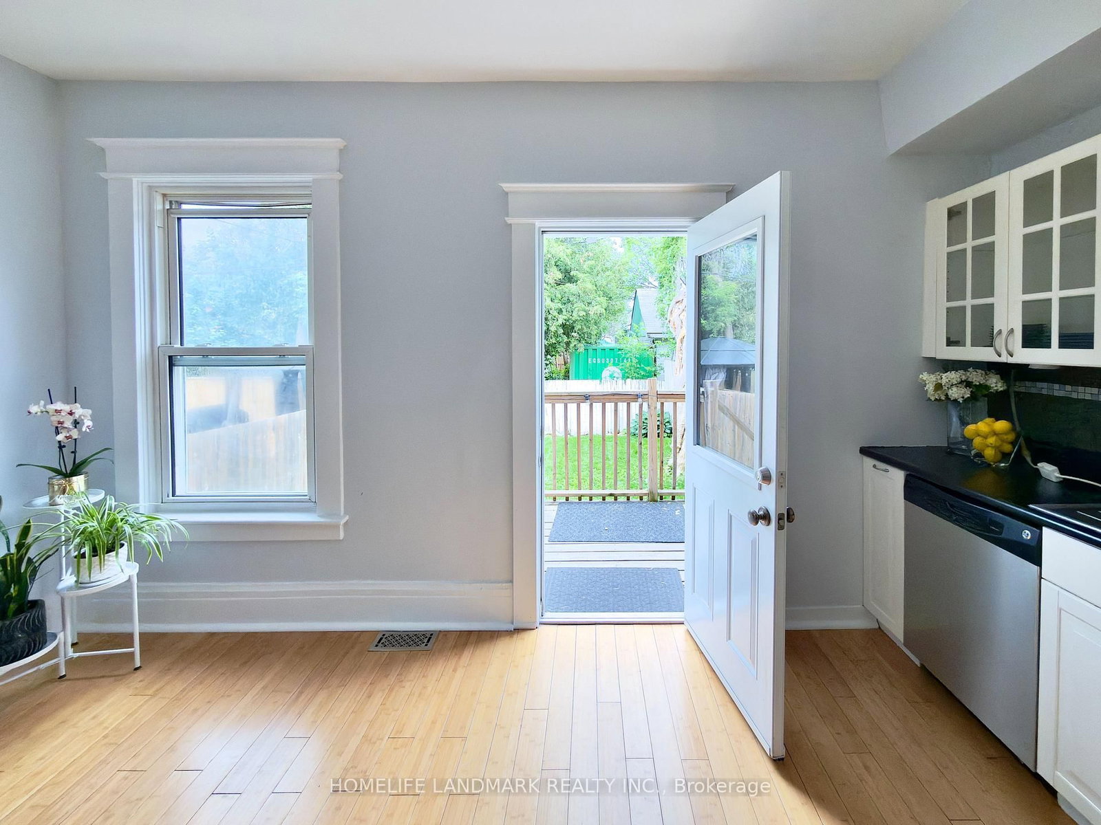 67 Banting Avenue • Oshawa, ON photo 23