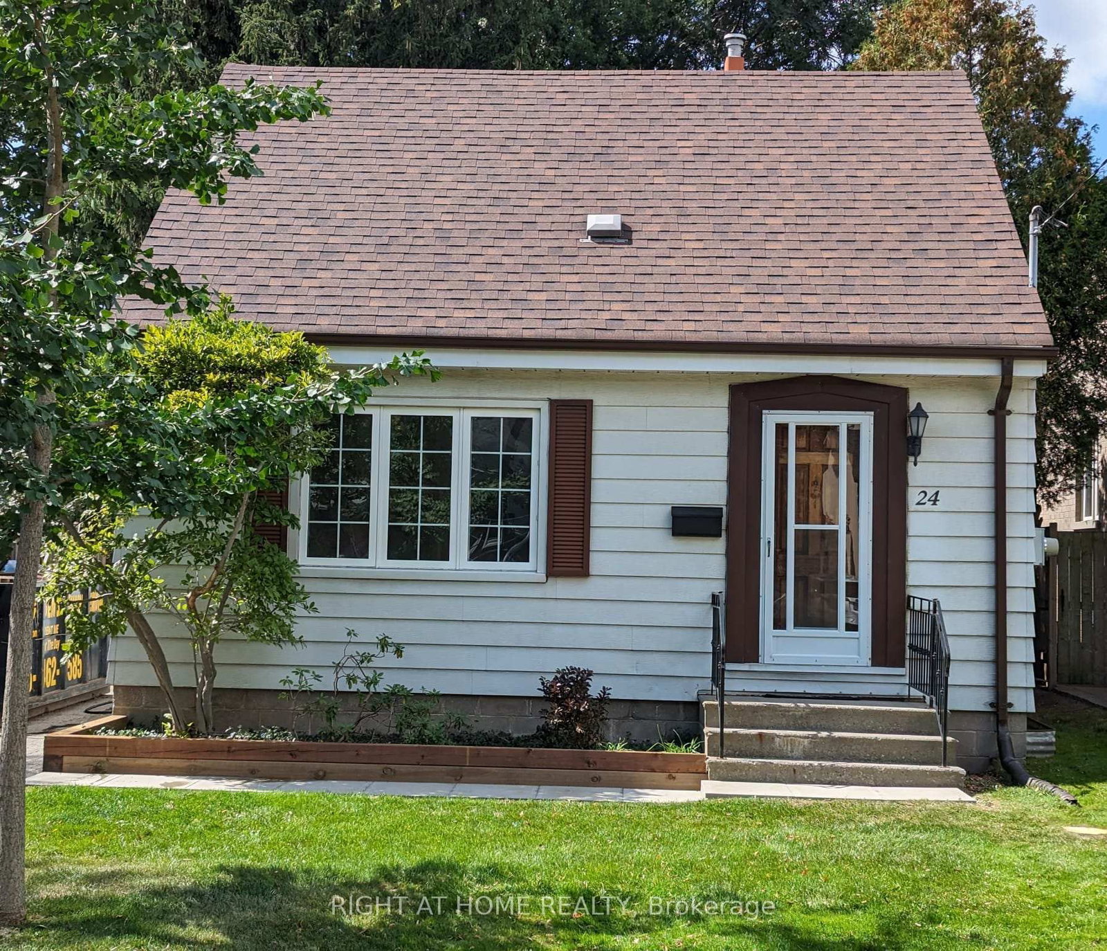 Property at 24 Harewood