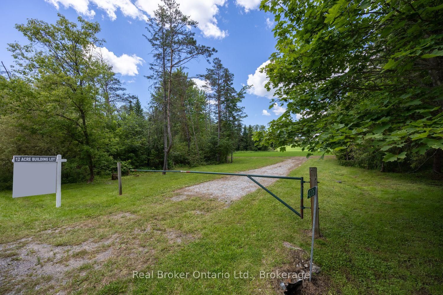 4206 Middle Road • Clarington, ON photo 4