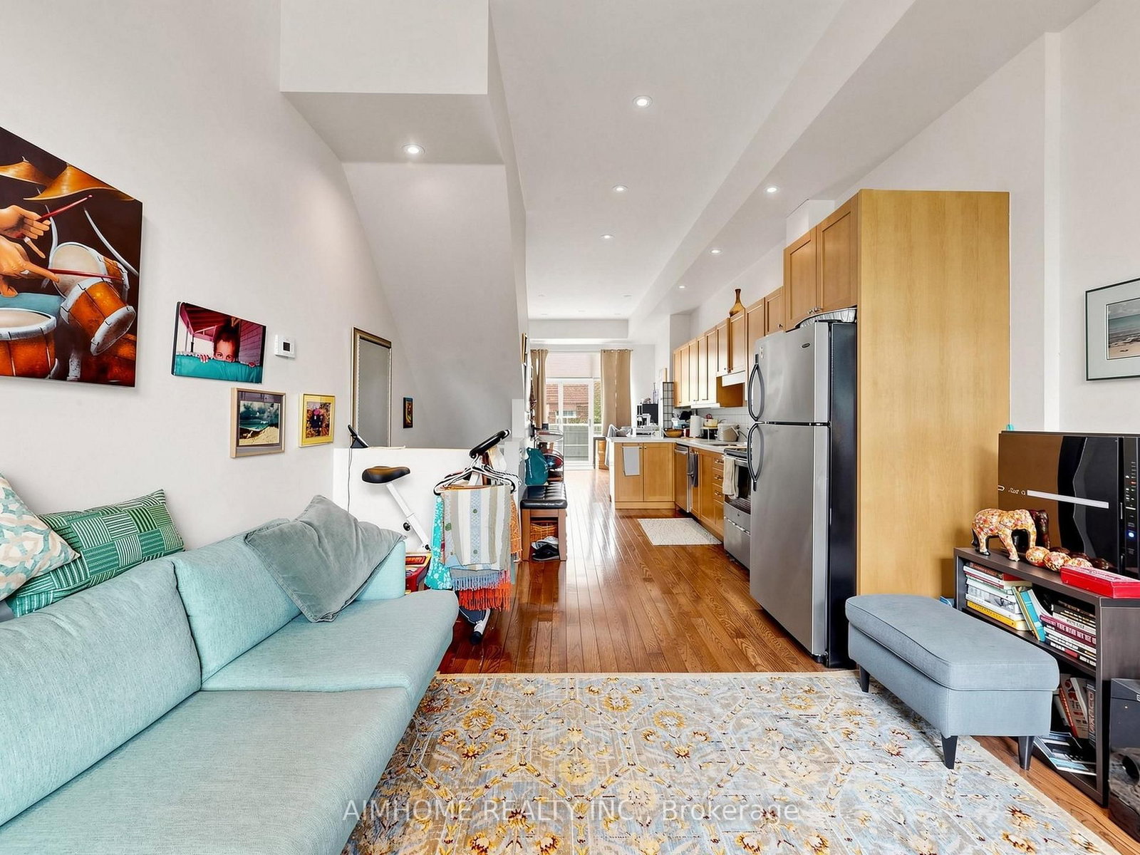 1089 E Dundas Street • Toronto, ON photo 19