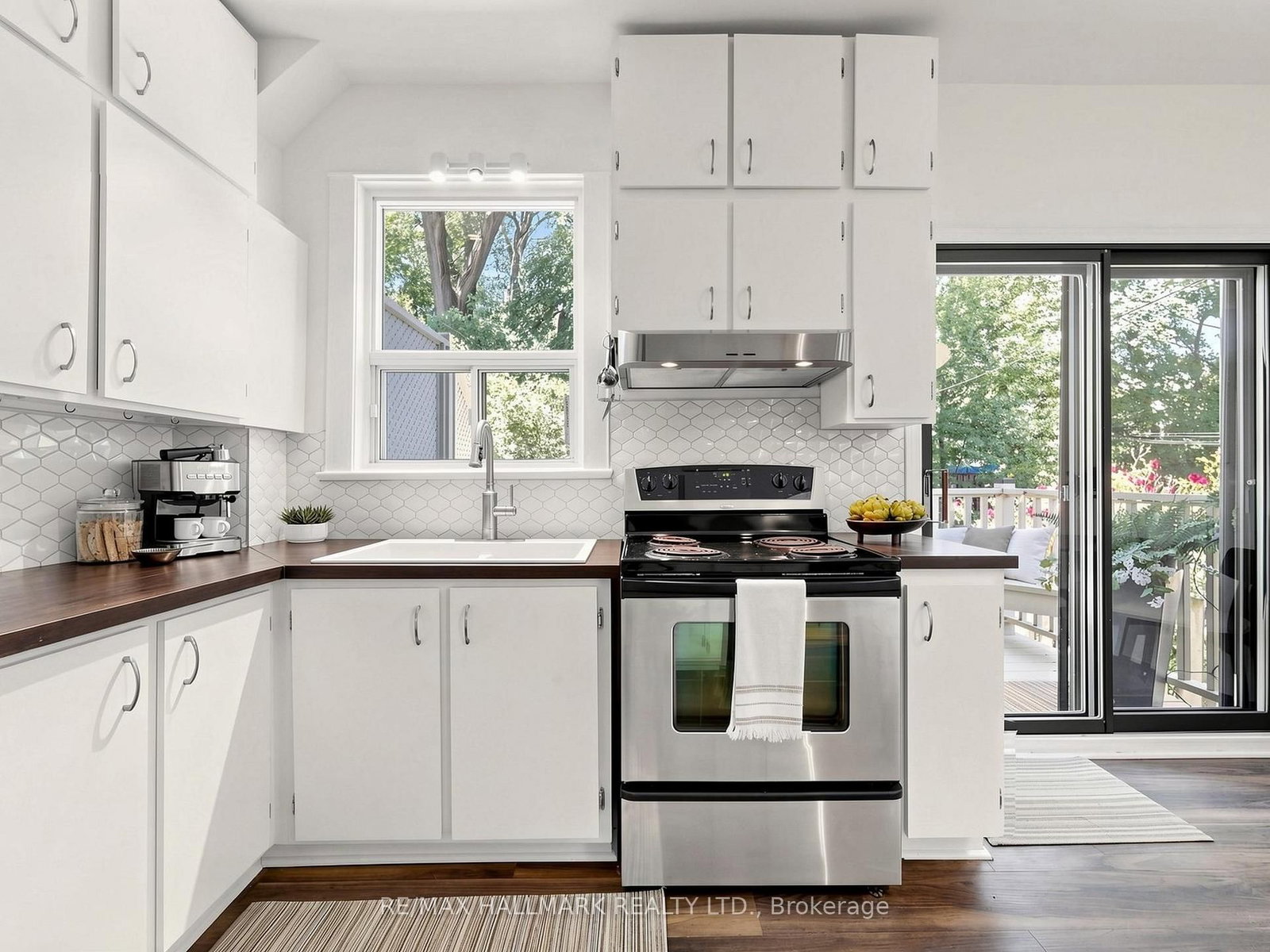 12 Richard Avenue • Toronto, ON photo 13