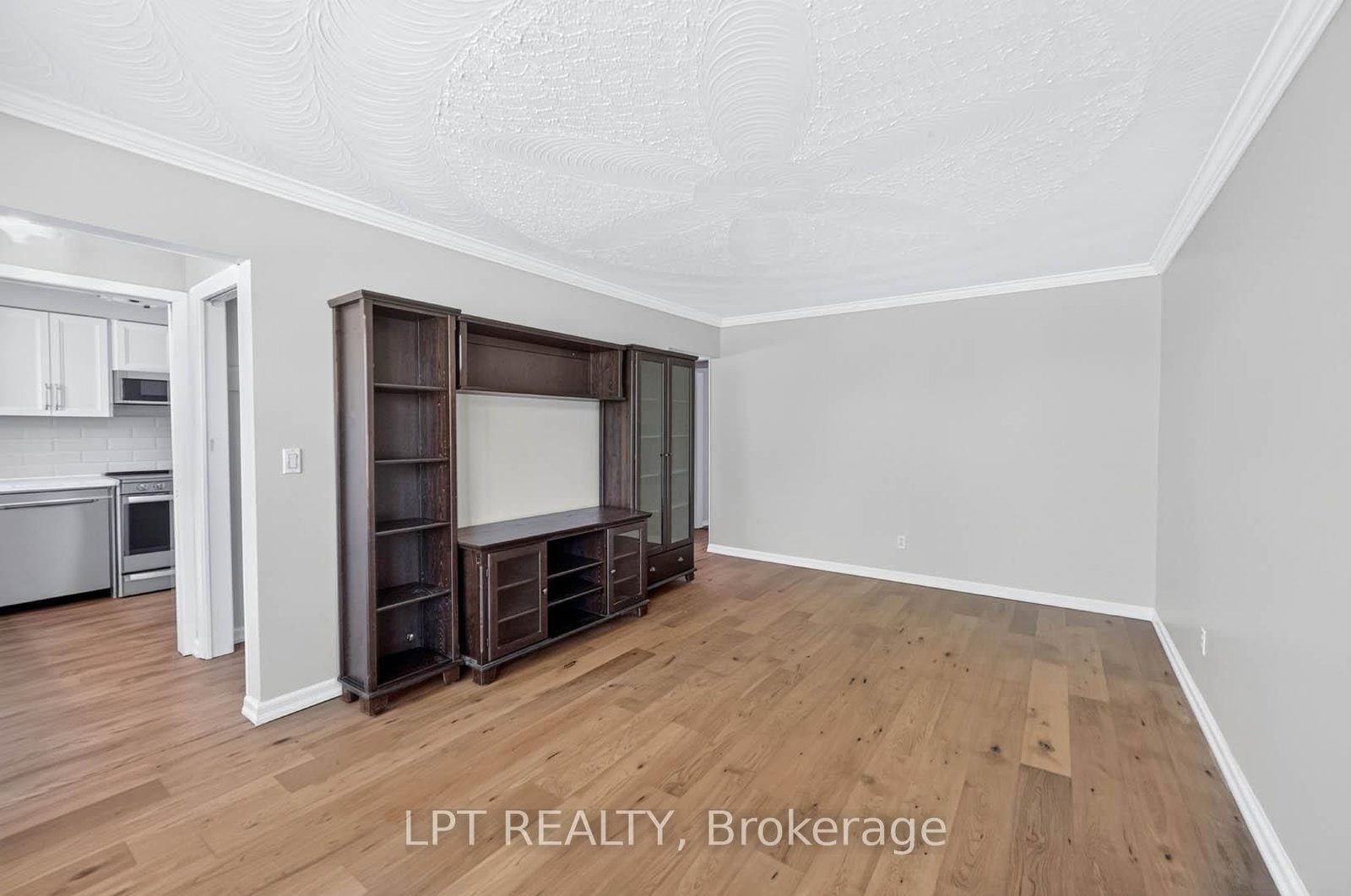 340 Fairlawn Street • Oshawa, ON photo 14