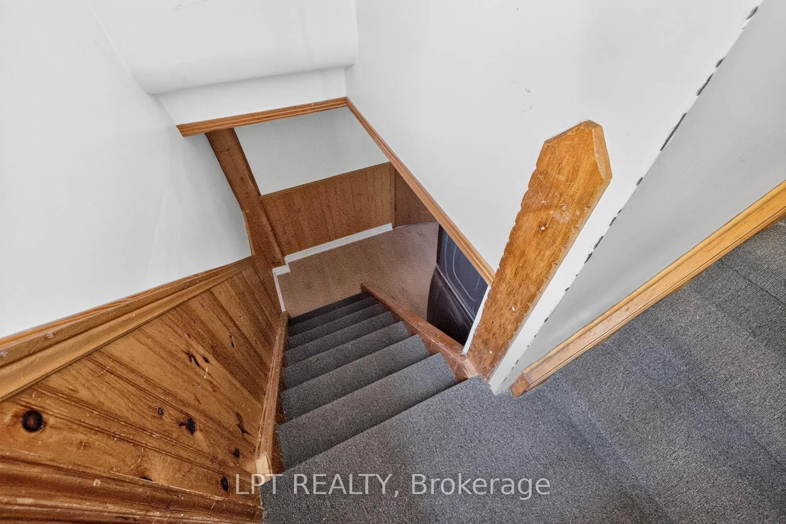 340 Fairlawn Street • Oshawa, ON photo 28