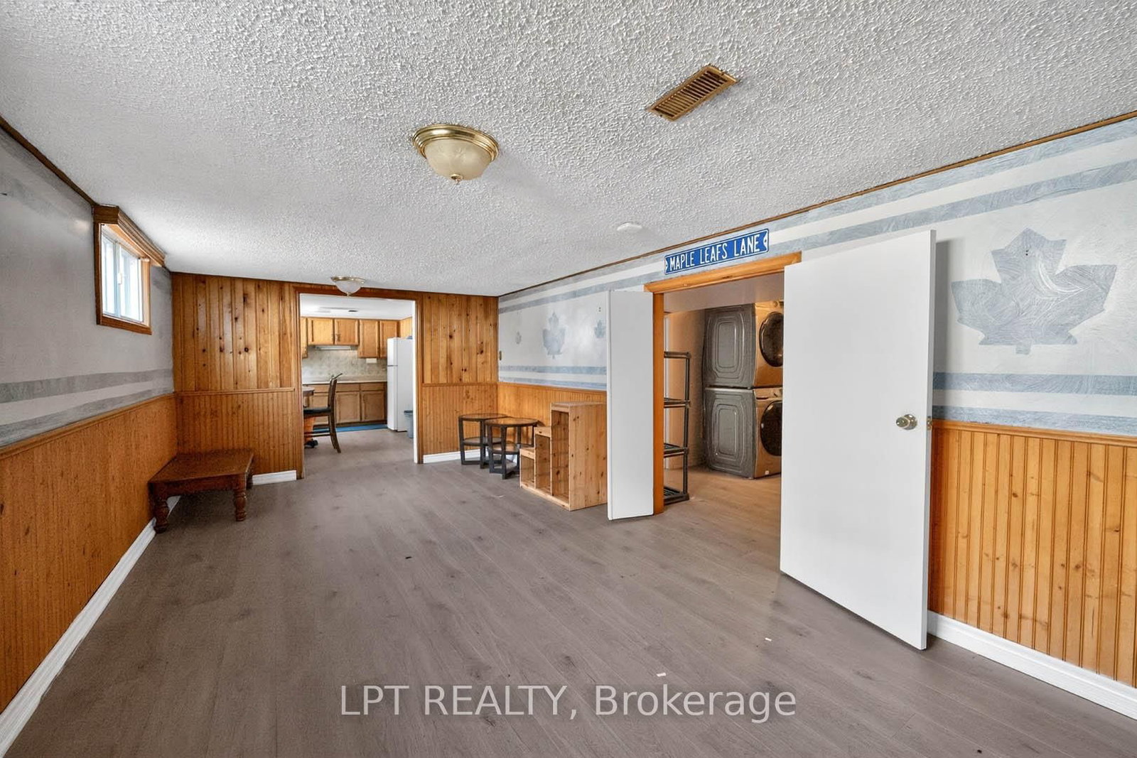 340 Fairlawn Street • Oshawa, ON photo 32