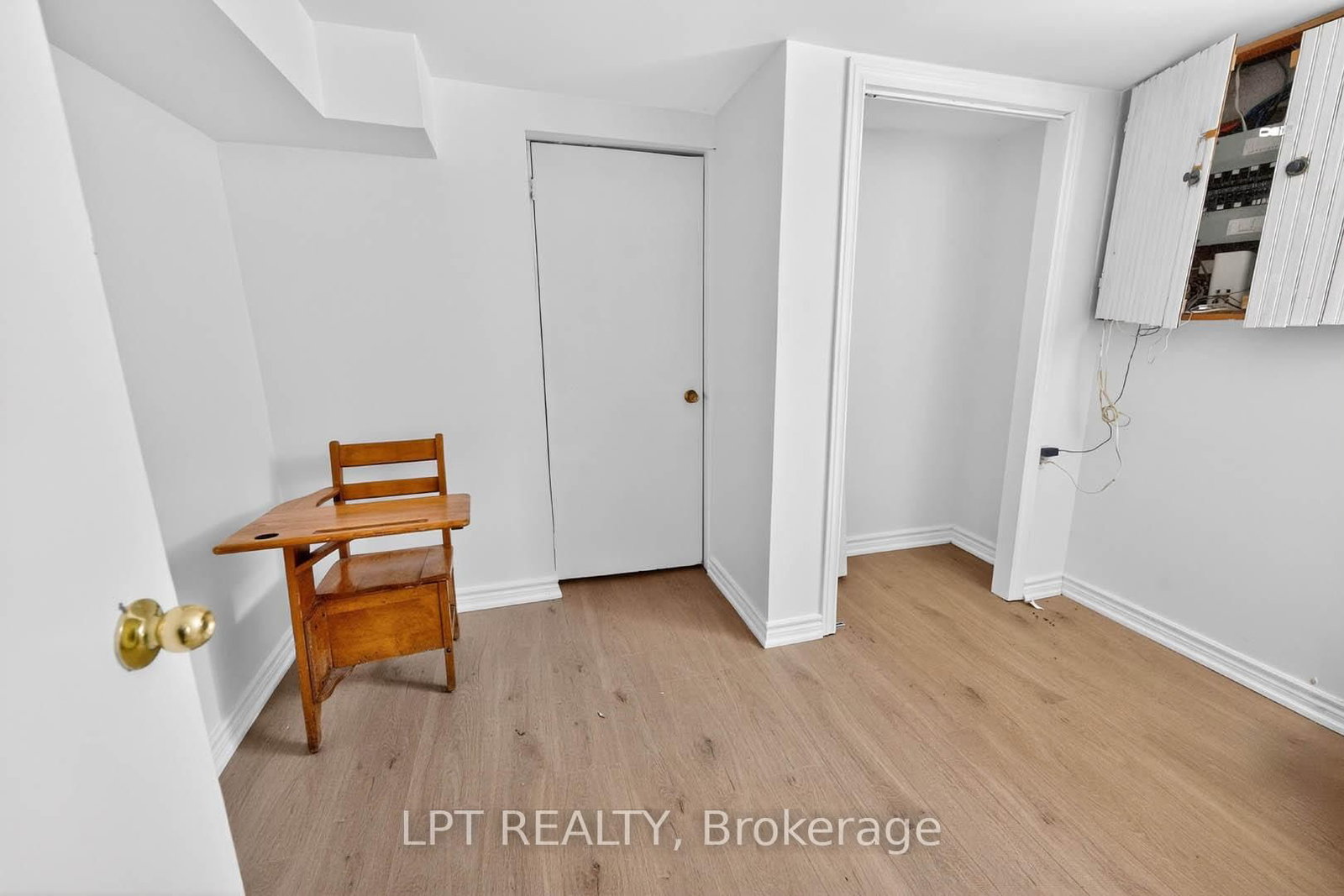 340 Fairlawn Street • Oshawa, ON photo 39