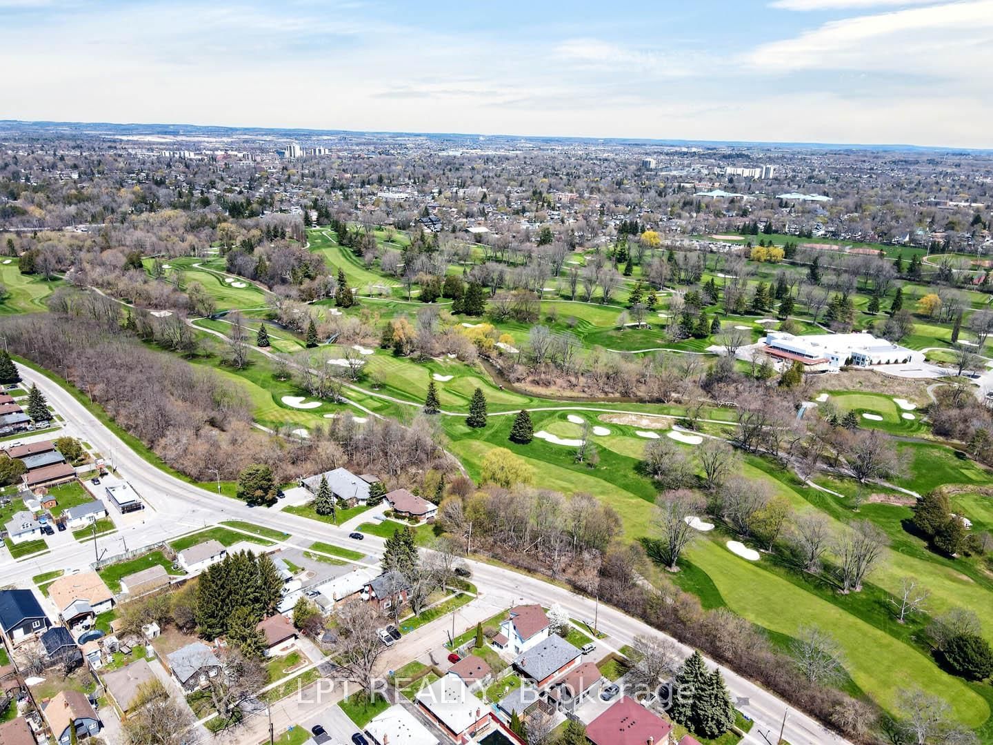 340 Fairlawn Street • Oshawa, ON photo 45
