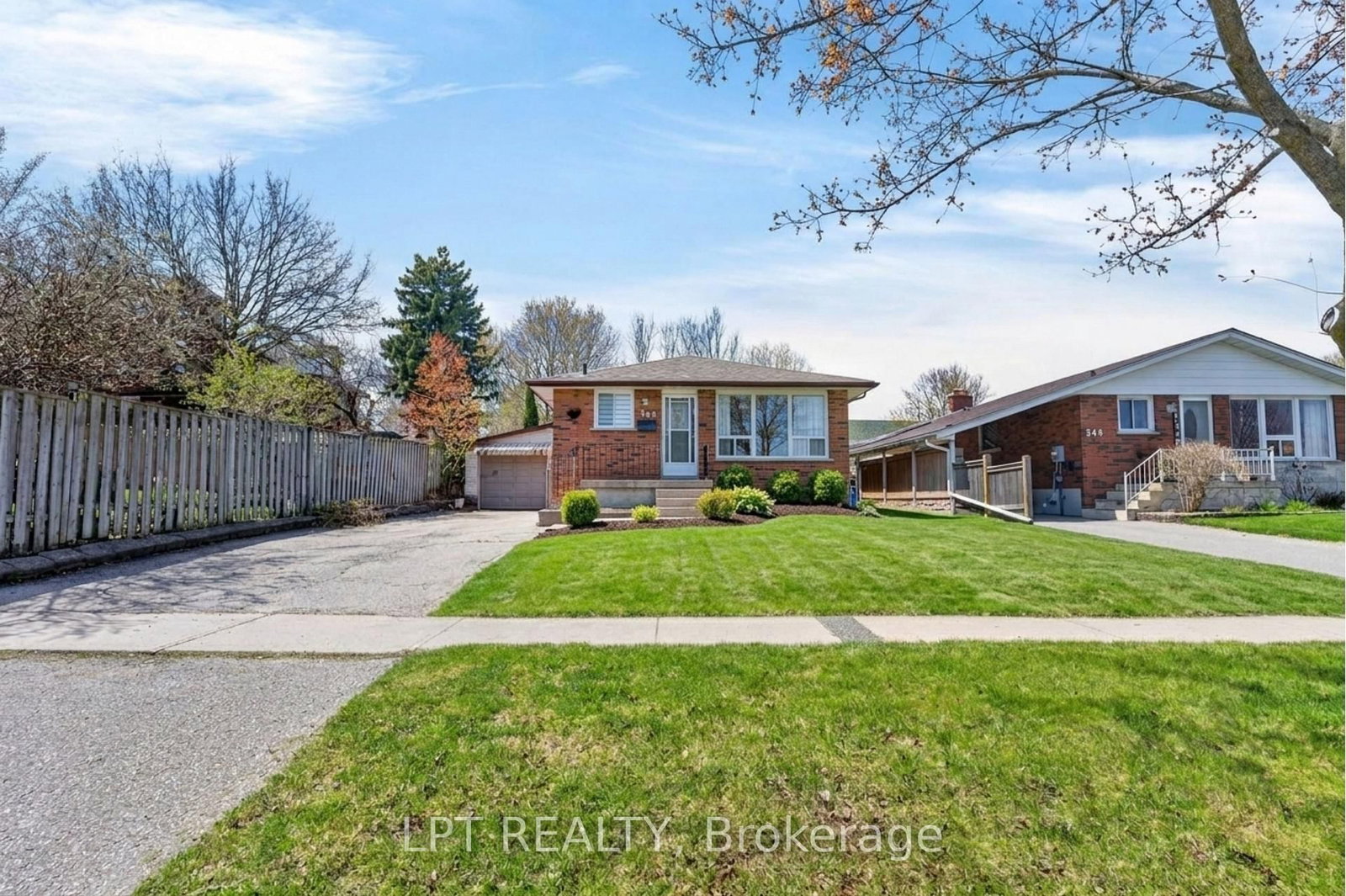 340 Fairlawn Street • Oshawa, ON photo 5