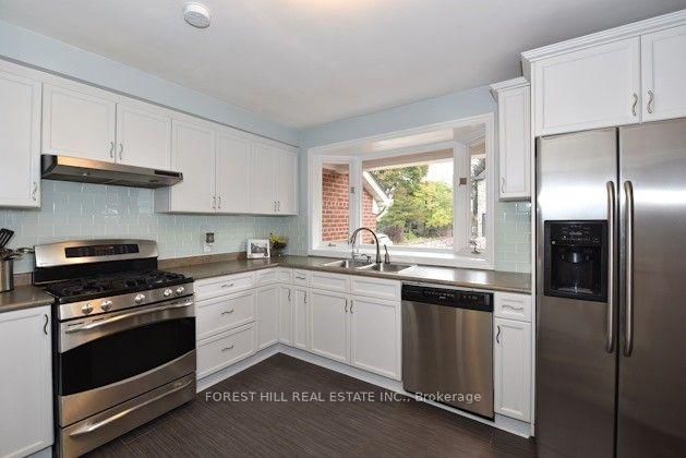 105 Parkview Hill Crescent