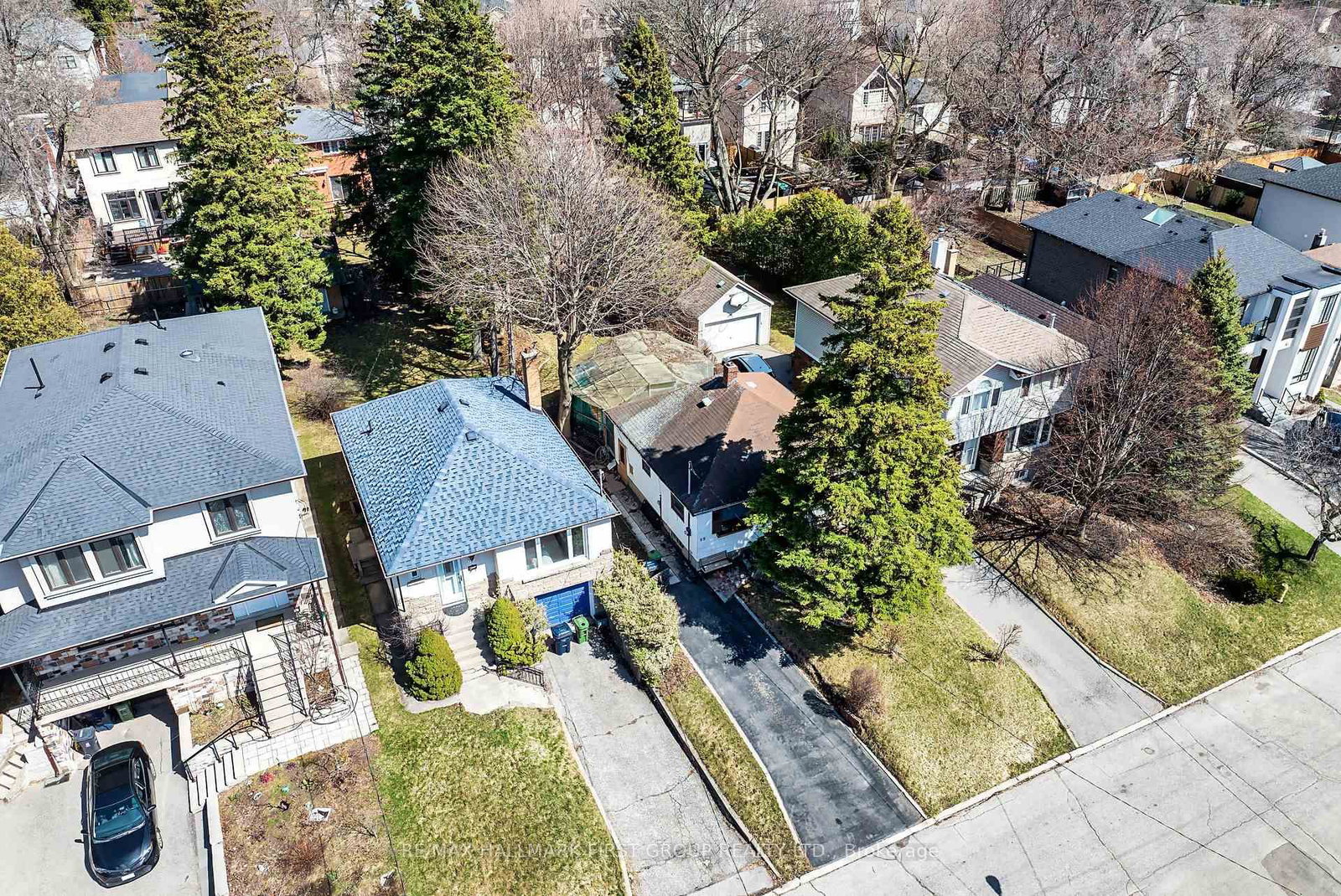 99 Eastville Avenue • Toronto, ON photo 6
