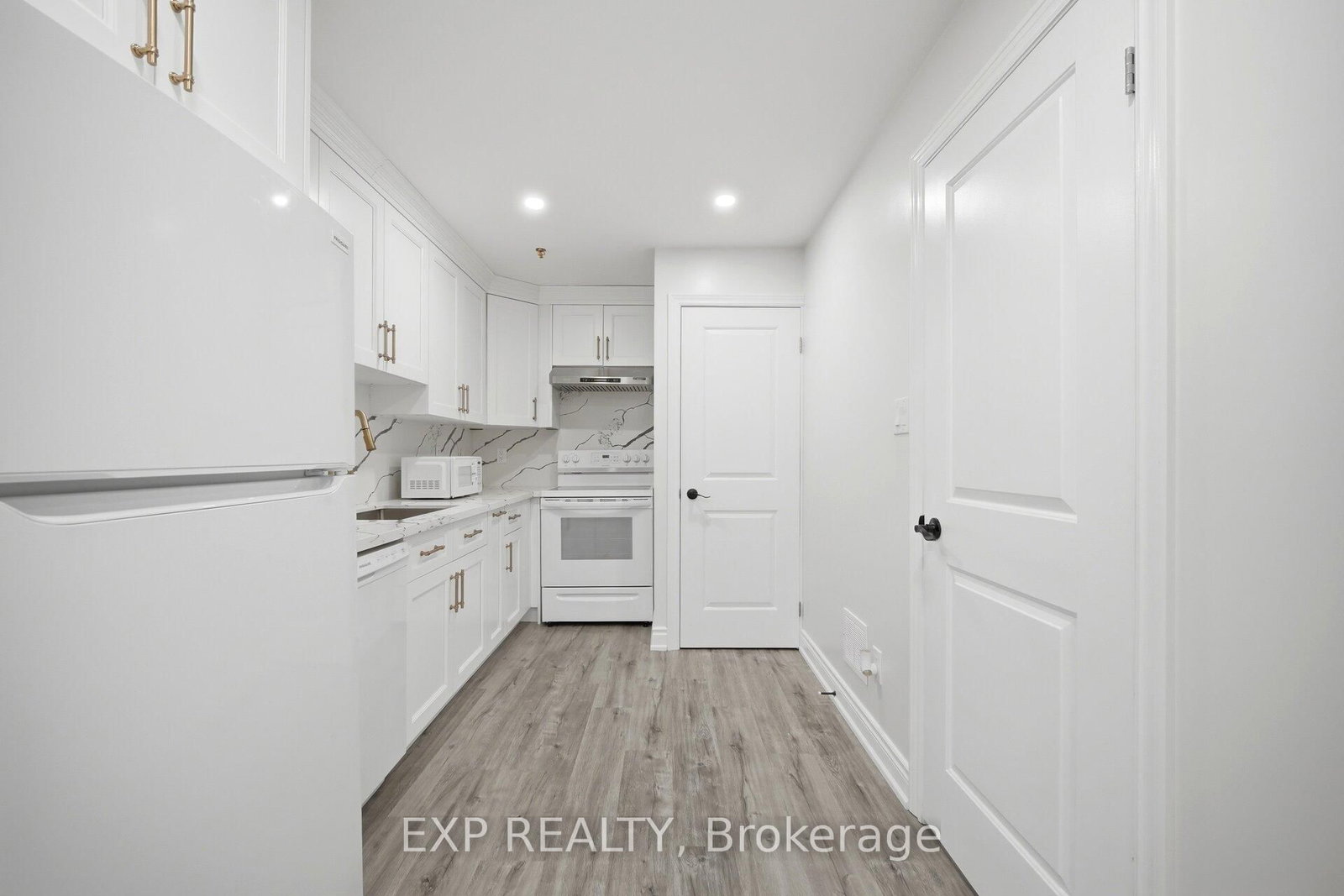 13 Arksey Street • Whitby, ON photo 38