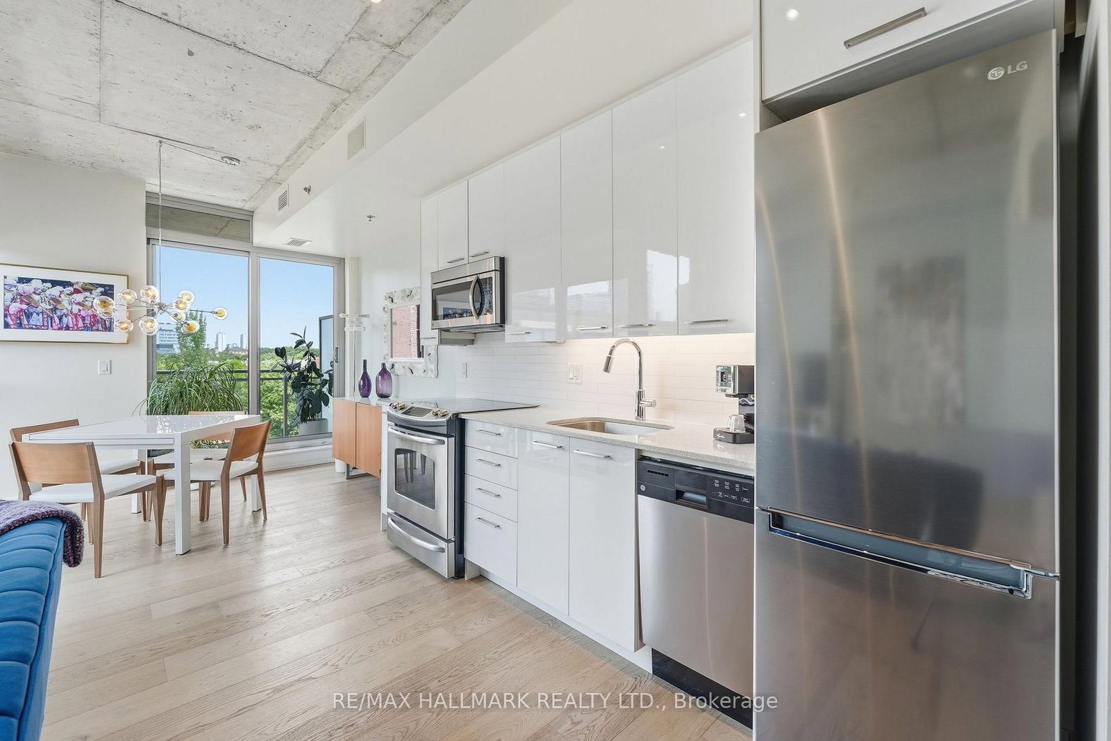 630 E Queen Street • #602 • Toronto, ON photo 9