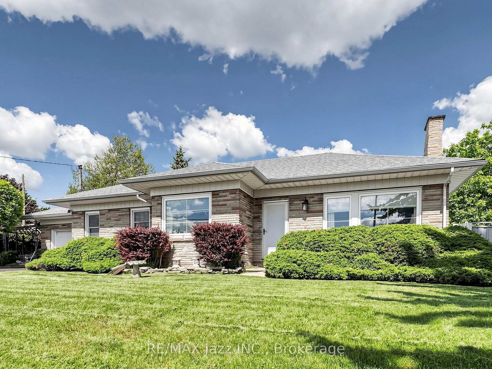 83 Stevenson Road N • Oshawa, ON photo 5