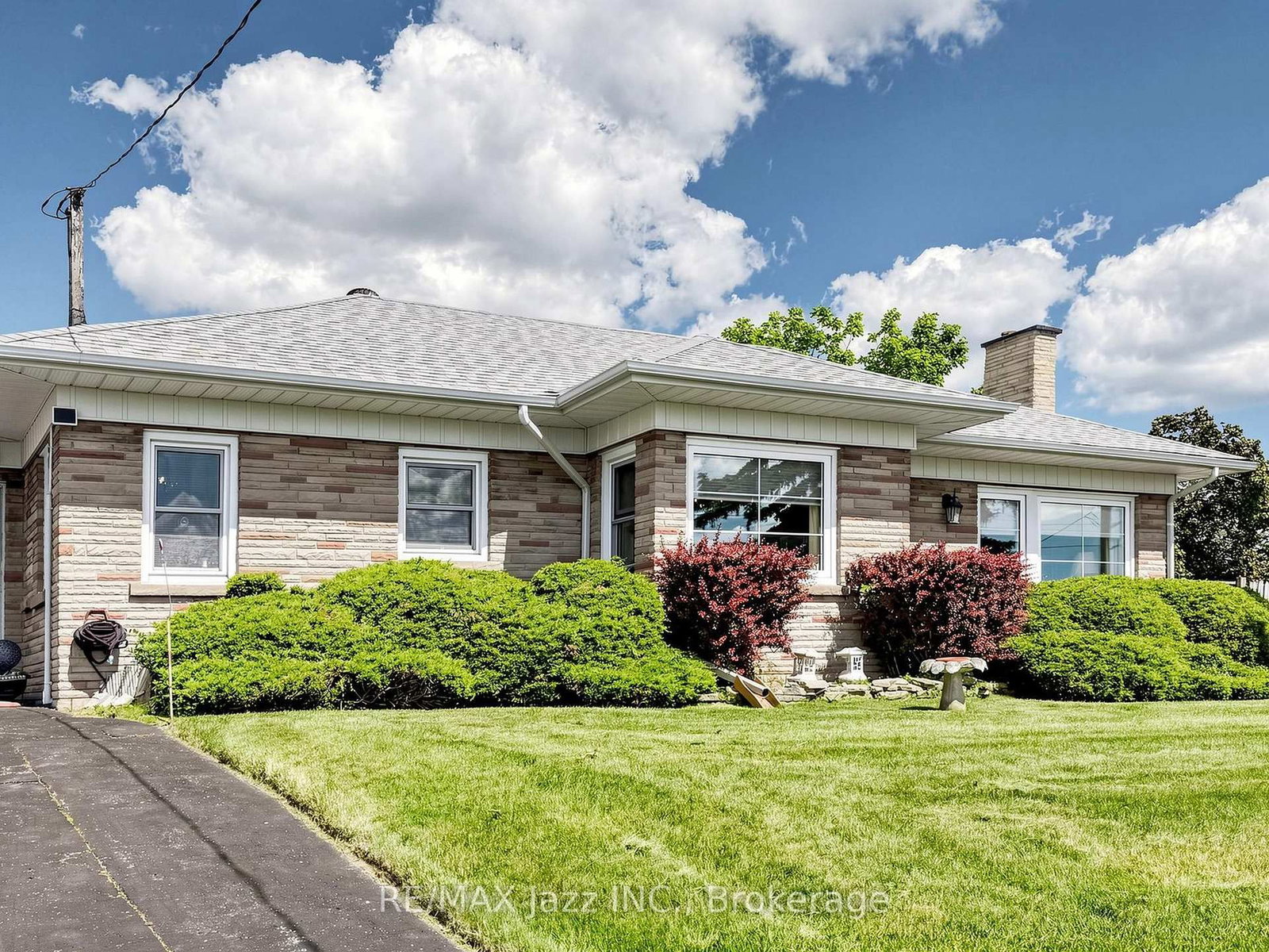 83 Stevenson Road N • Oshawa, ON photo 6