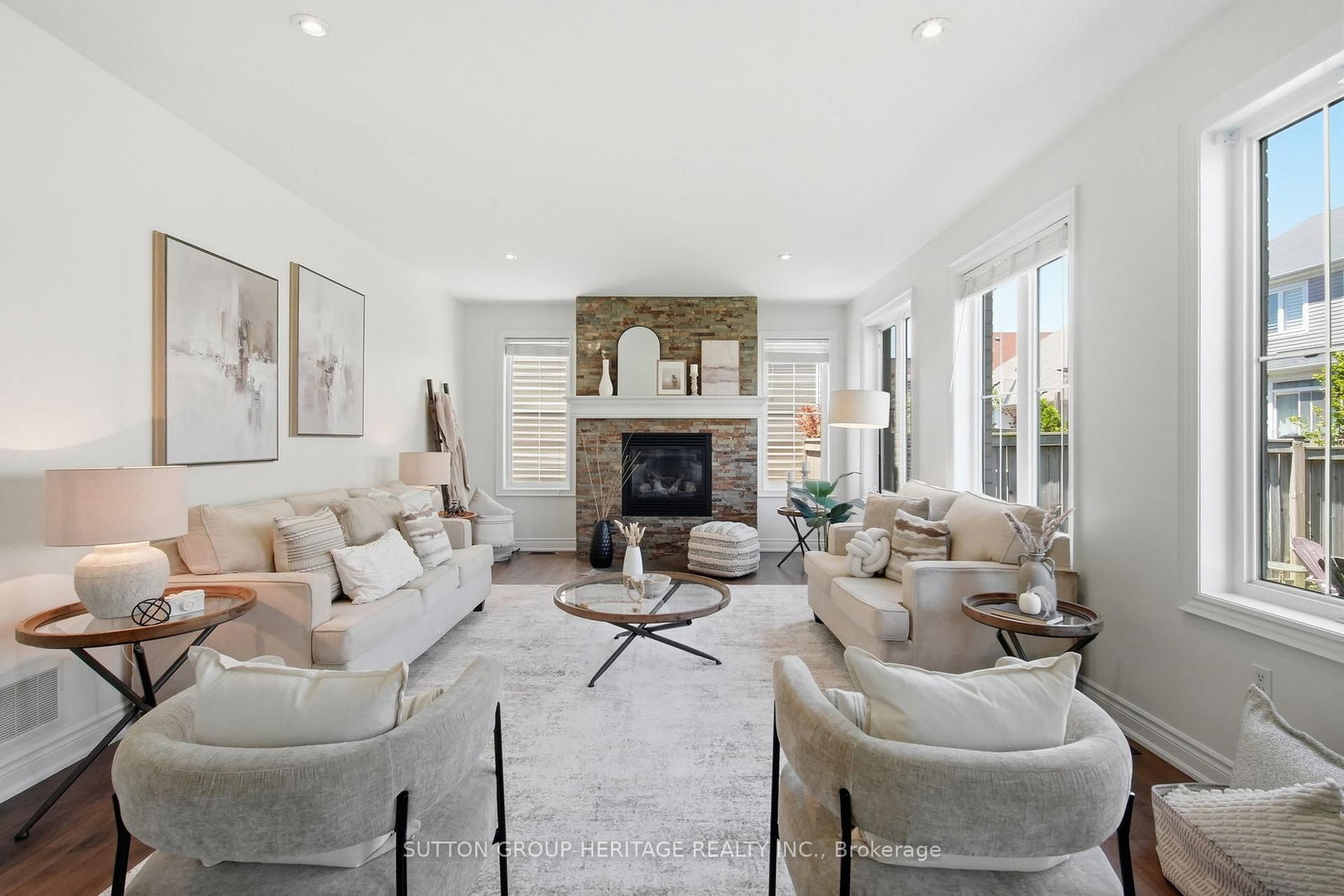 58 Gerry Ravary Place • Whitby, ON photo 14