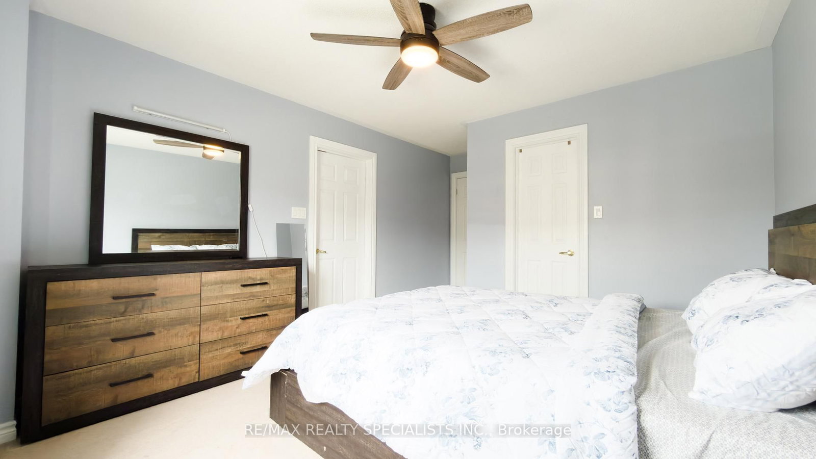 111 Civic Centre Drive • Whitby, ON photo 11