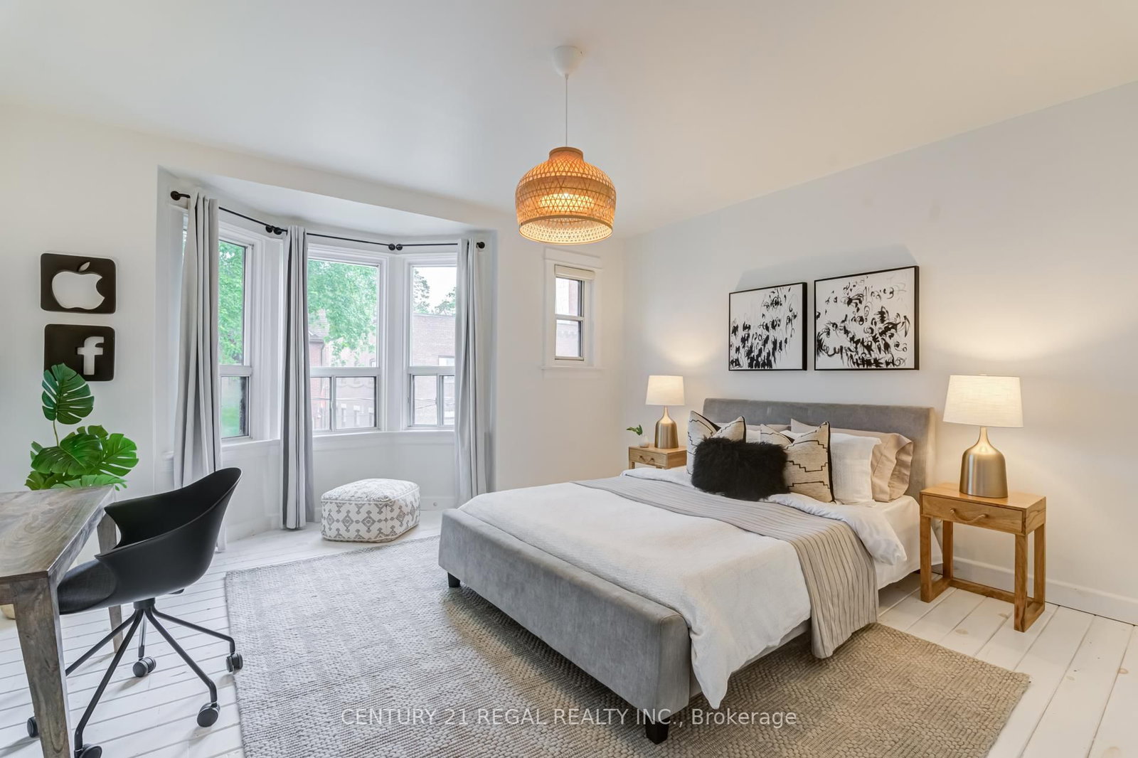 213 Boulton Avenue • Toronto, ON photo 26