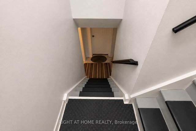 27 Wanita Road