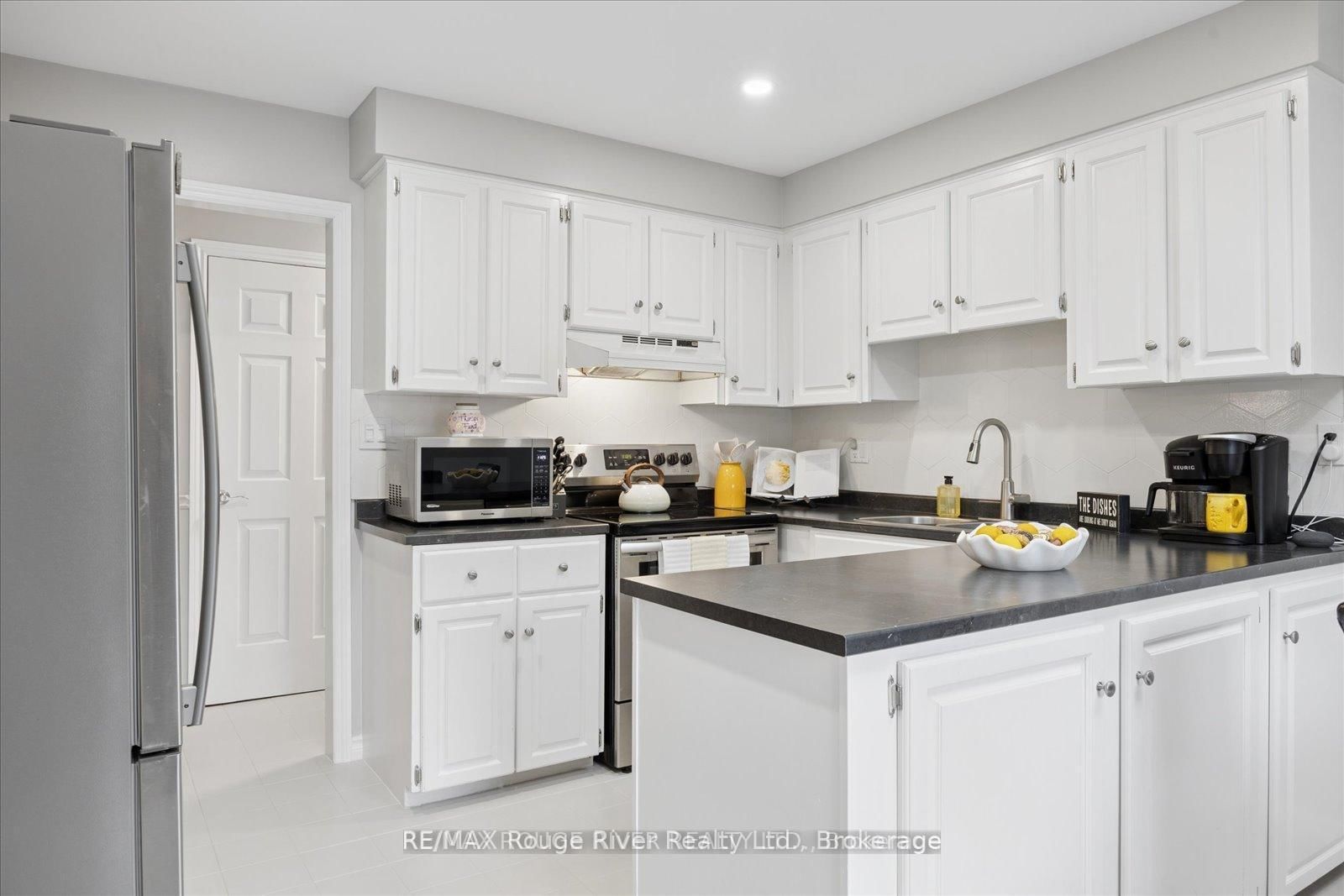 137 Pringle Drive • Whitby, ON photo 10