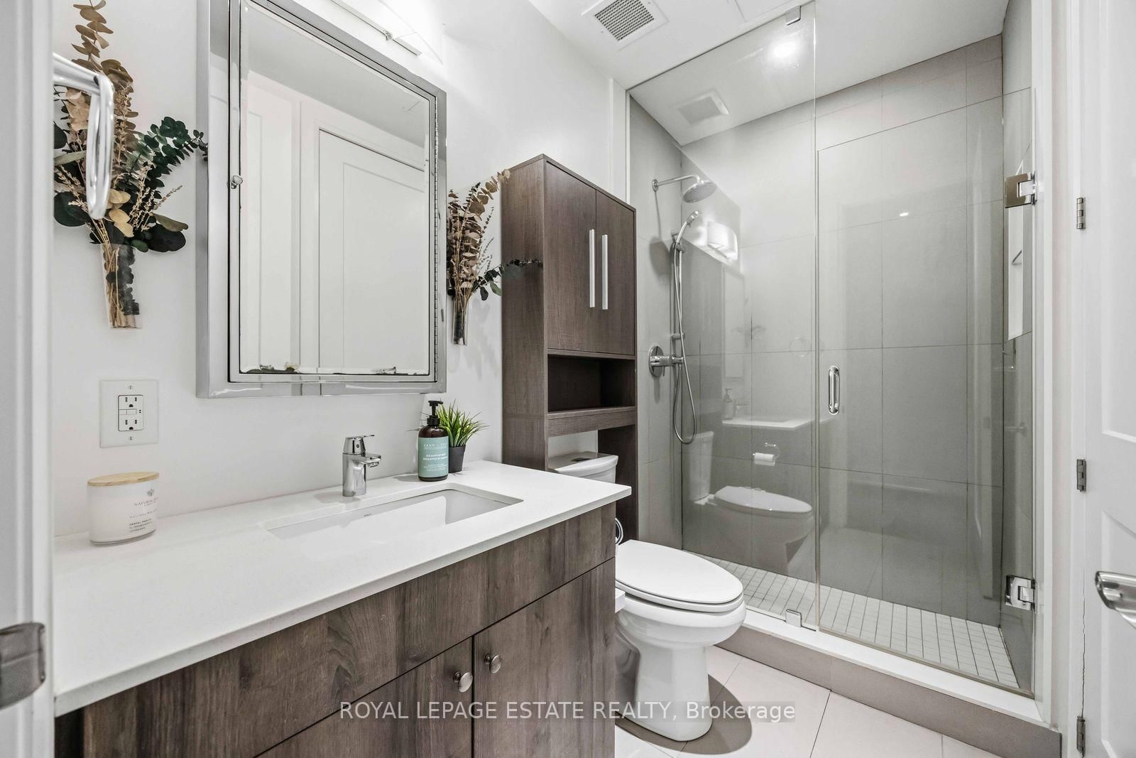 365 Beech Avenue • #511 • Toronto, ON photo 12