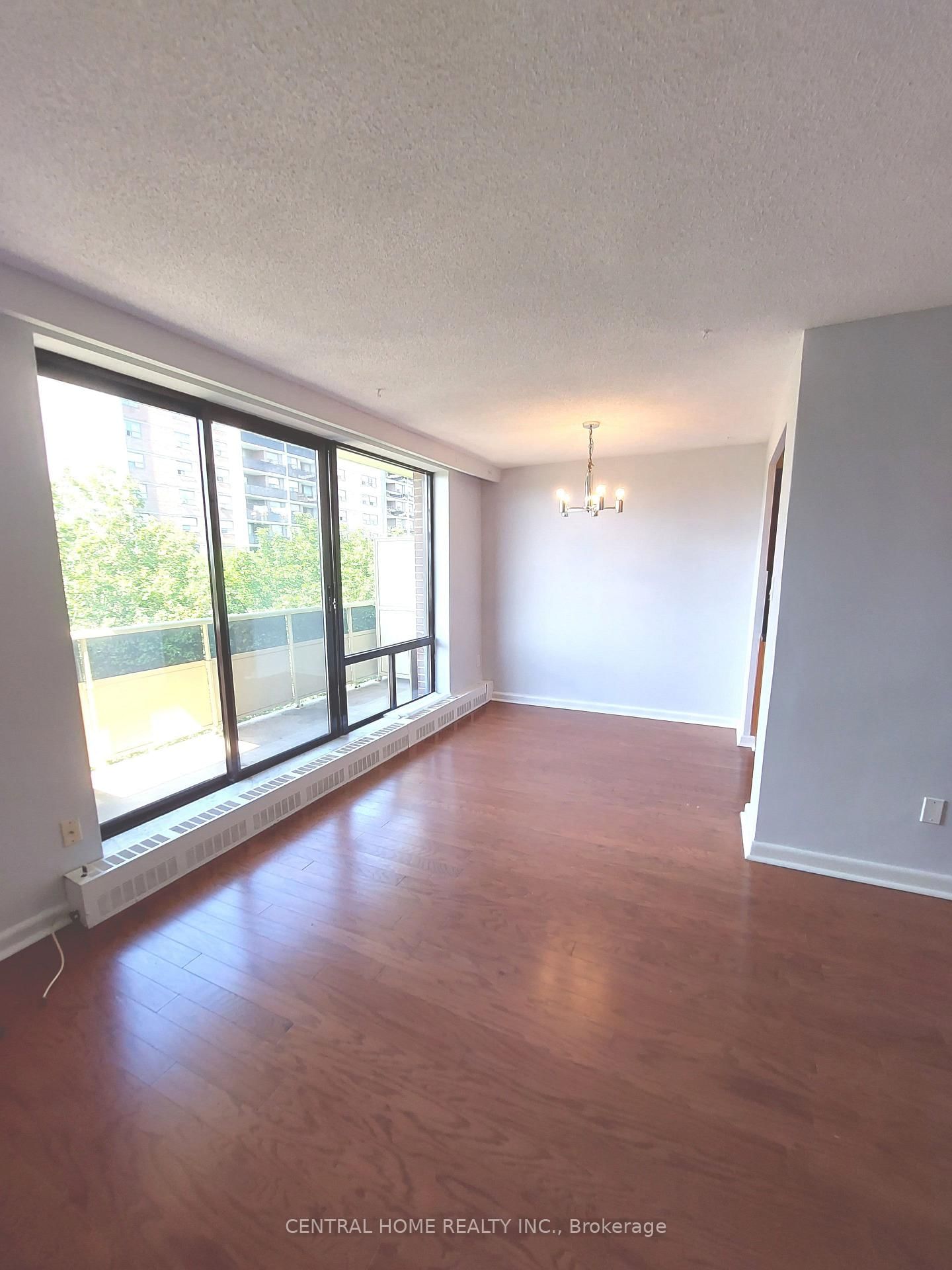 921 Midland Avenue • #504 • Toronto, ON photo 7