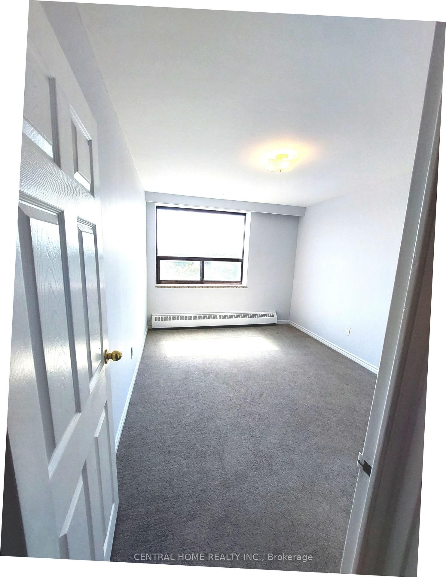 921 Midland Avenue • #504 • Toronto, ON photo 8