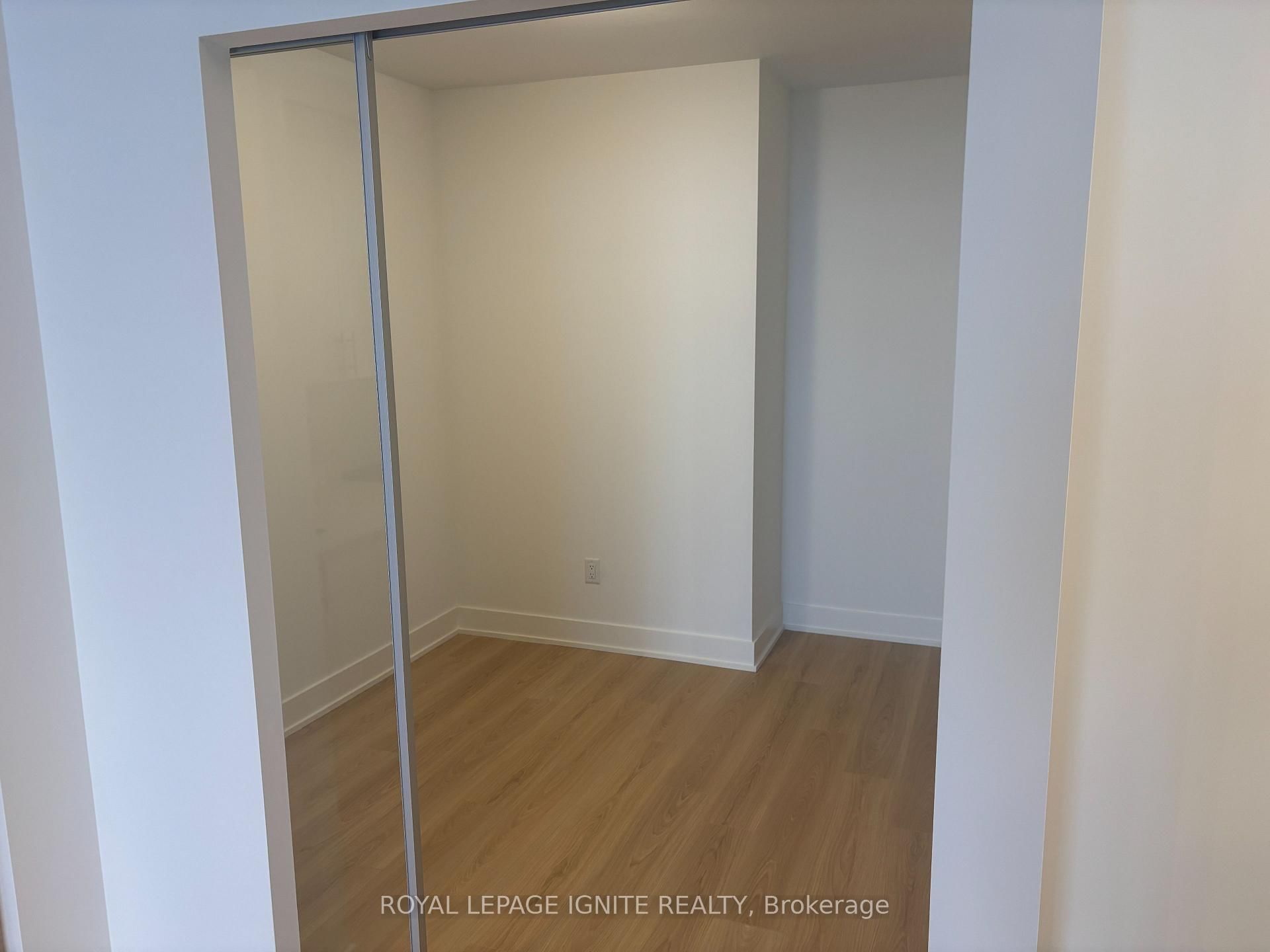 2545 Simcoe Street, Unit 1025