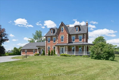 5-bed Duplex · 1150 Raglan Rd