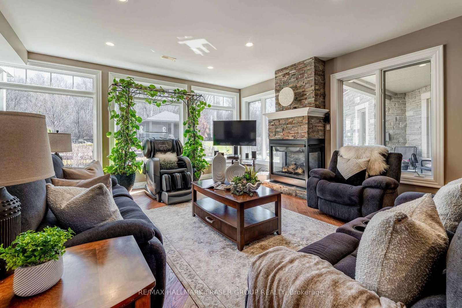 3335 Hollywood Court • Pickering, ON photo 28