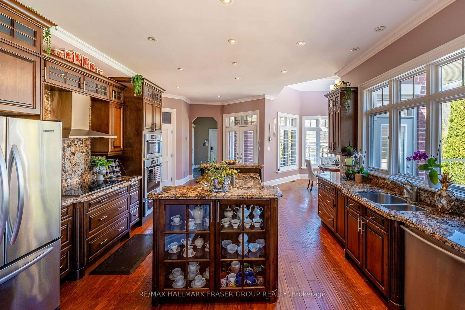 3335 Hollywood Court • Pickering, ON photo 8