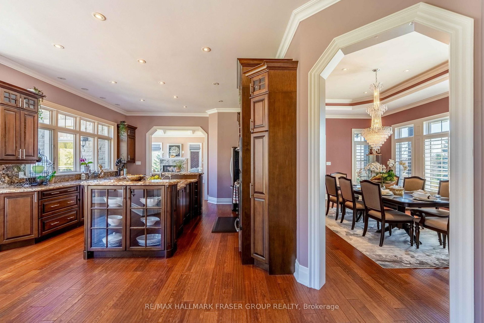 3335 Hollywood Court • Pickering, ON photo 9