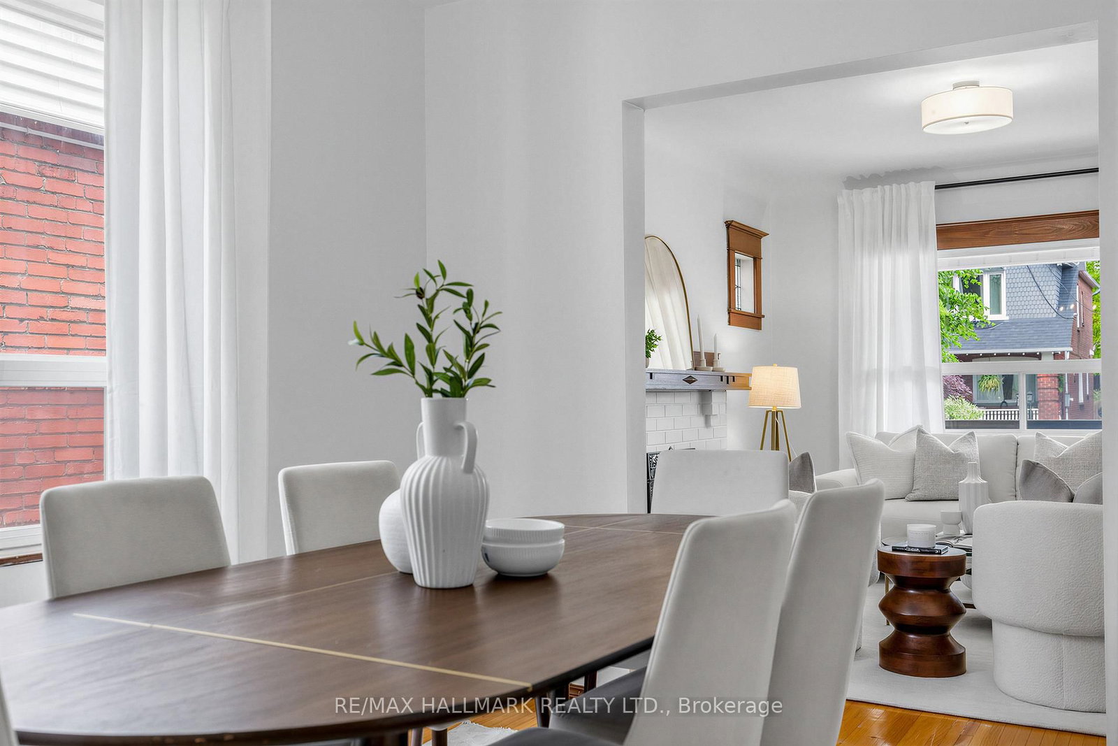 365 Milverton Boulevard • Toronto, ON photo 12