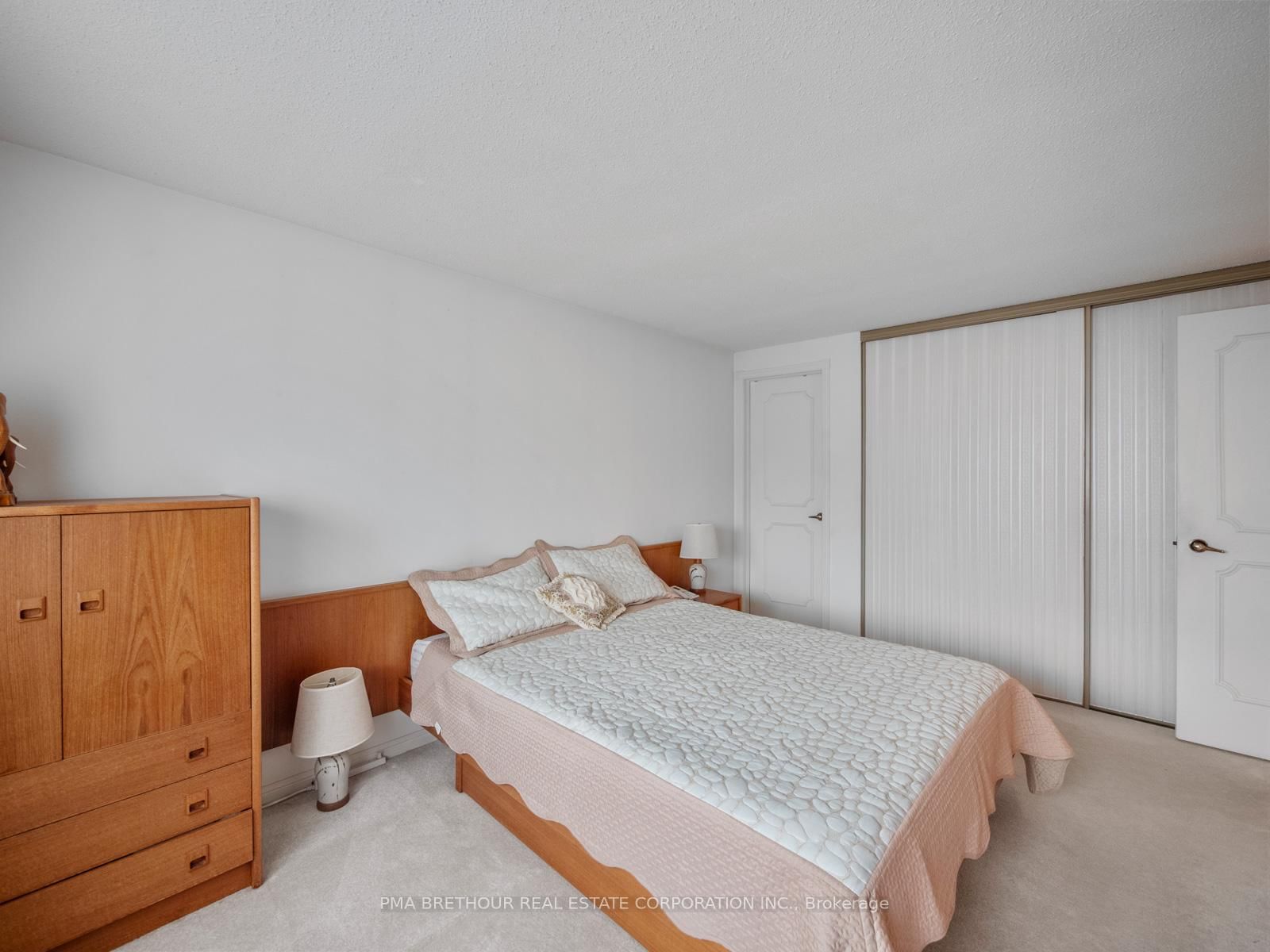 40 Greenwich Square W • Toronto, ON photo 19