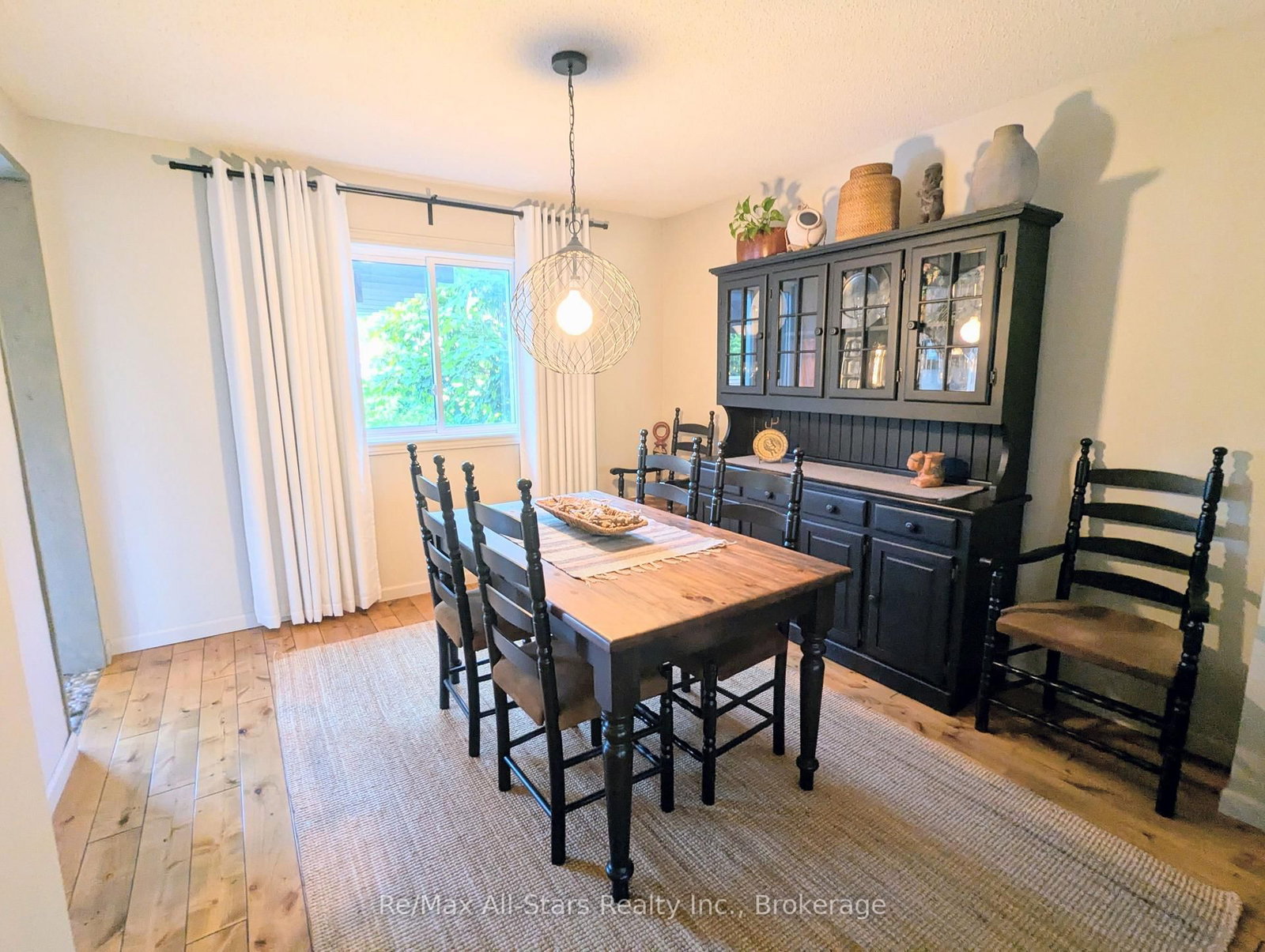 20 Love Crescent • Ajax, ON photo 10